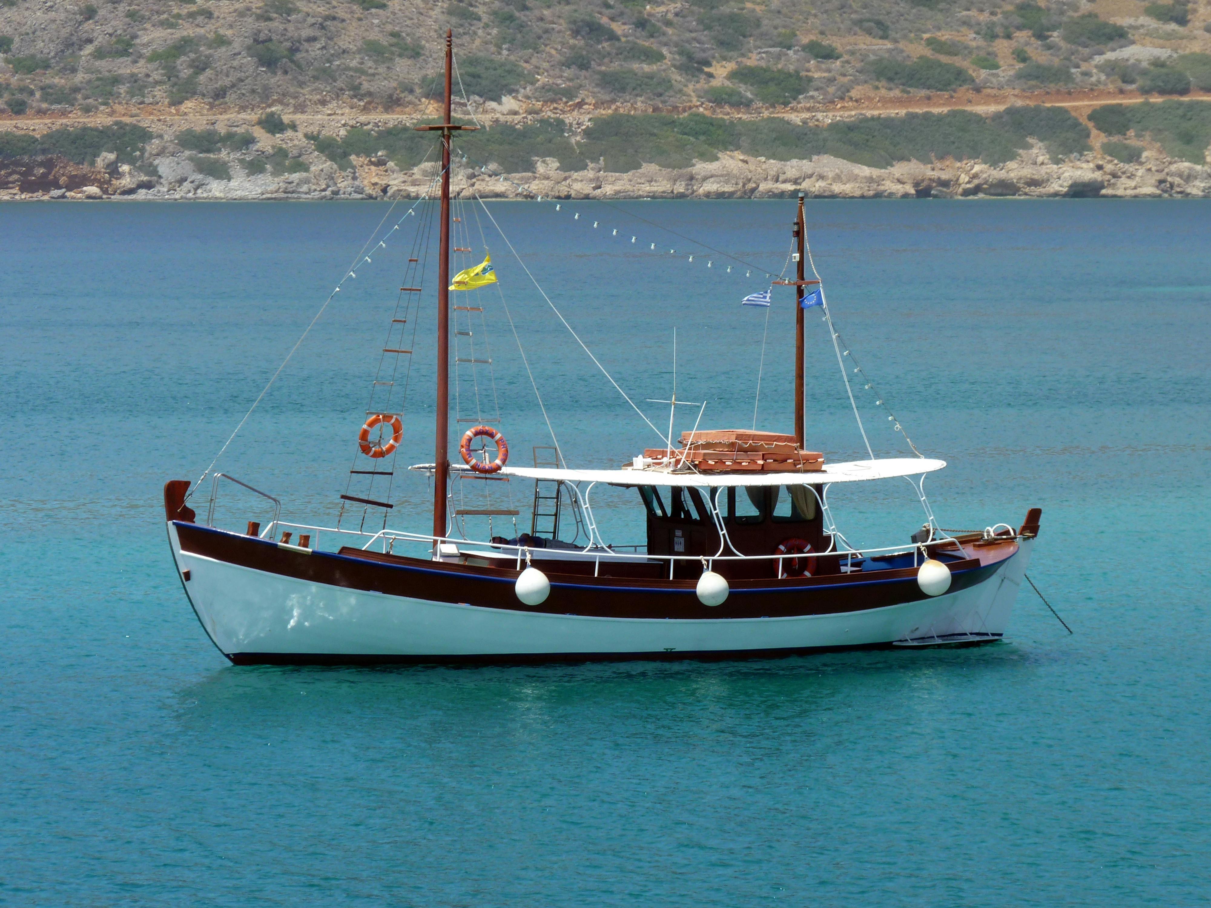 Antiparos & Despotiko Island Cruise from Paros