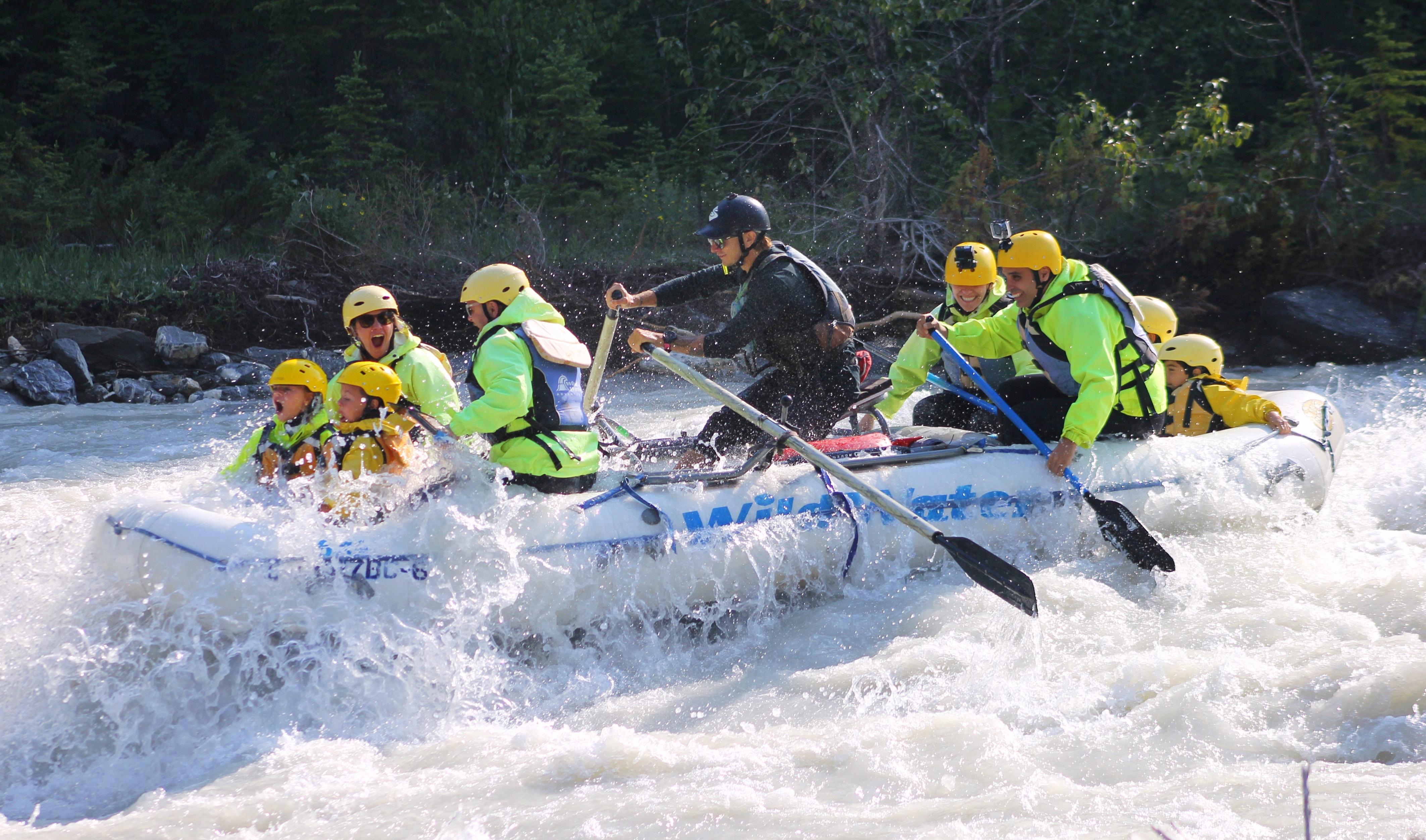Kicking Horse River intro to whitewater rafting — Canadian Rockies rafting (3)