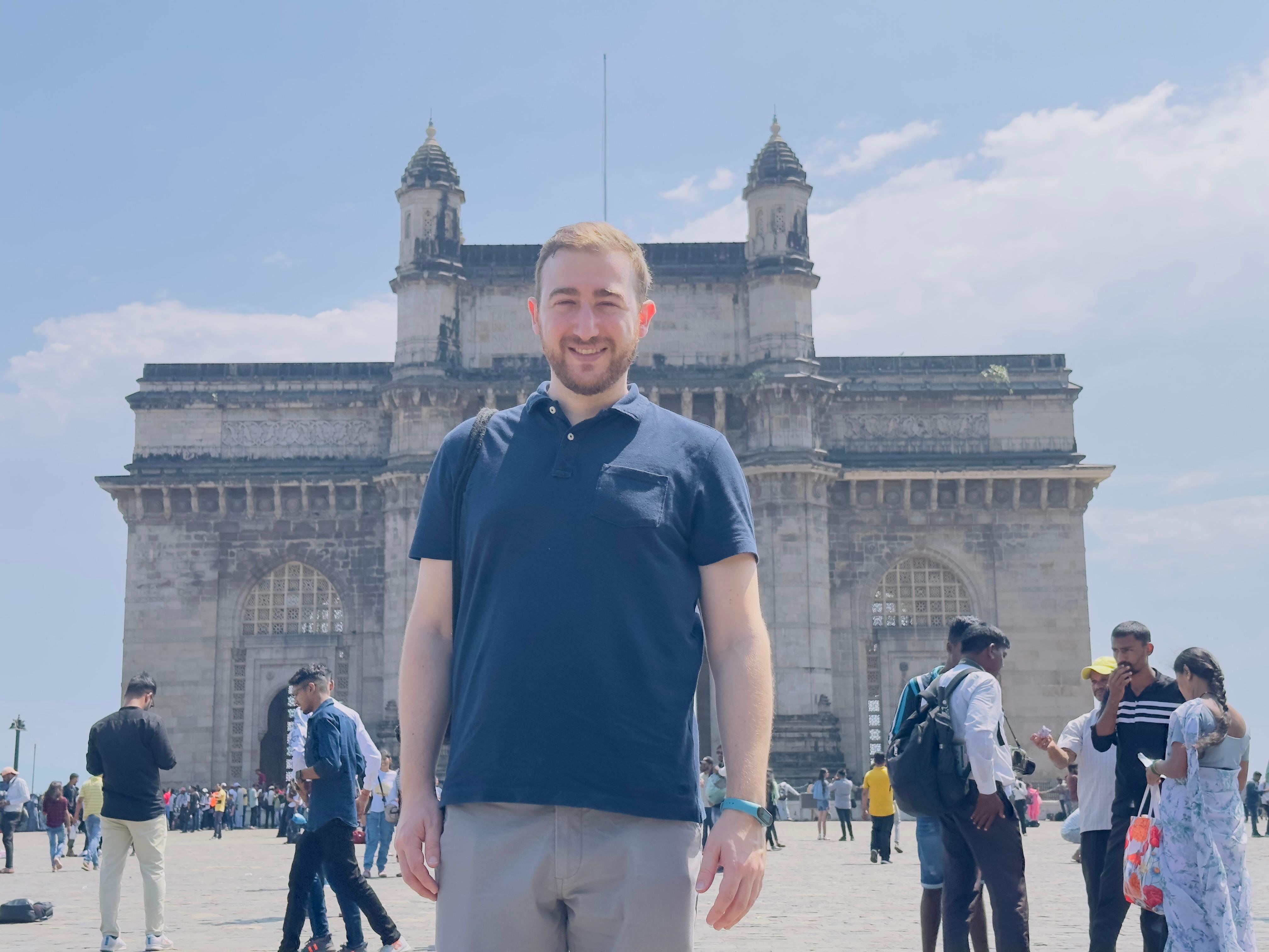 Customizable Mumbai City Explorer: Day & Night Private Tours