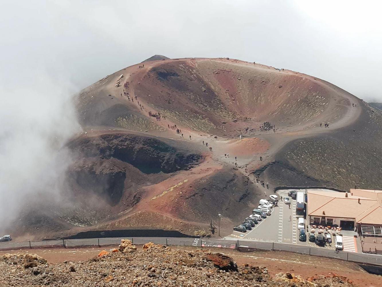 Mount Etna: Etna 4x4 Jeep Tour Half-Day Morning