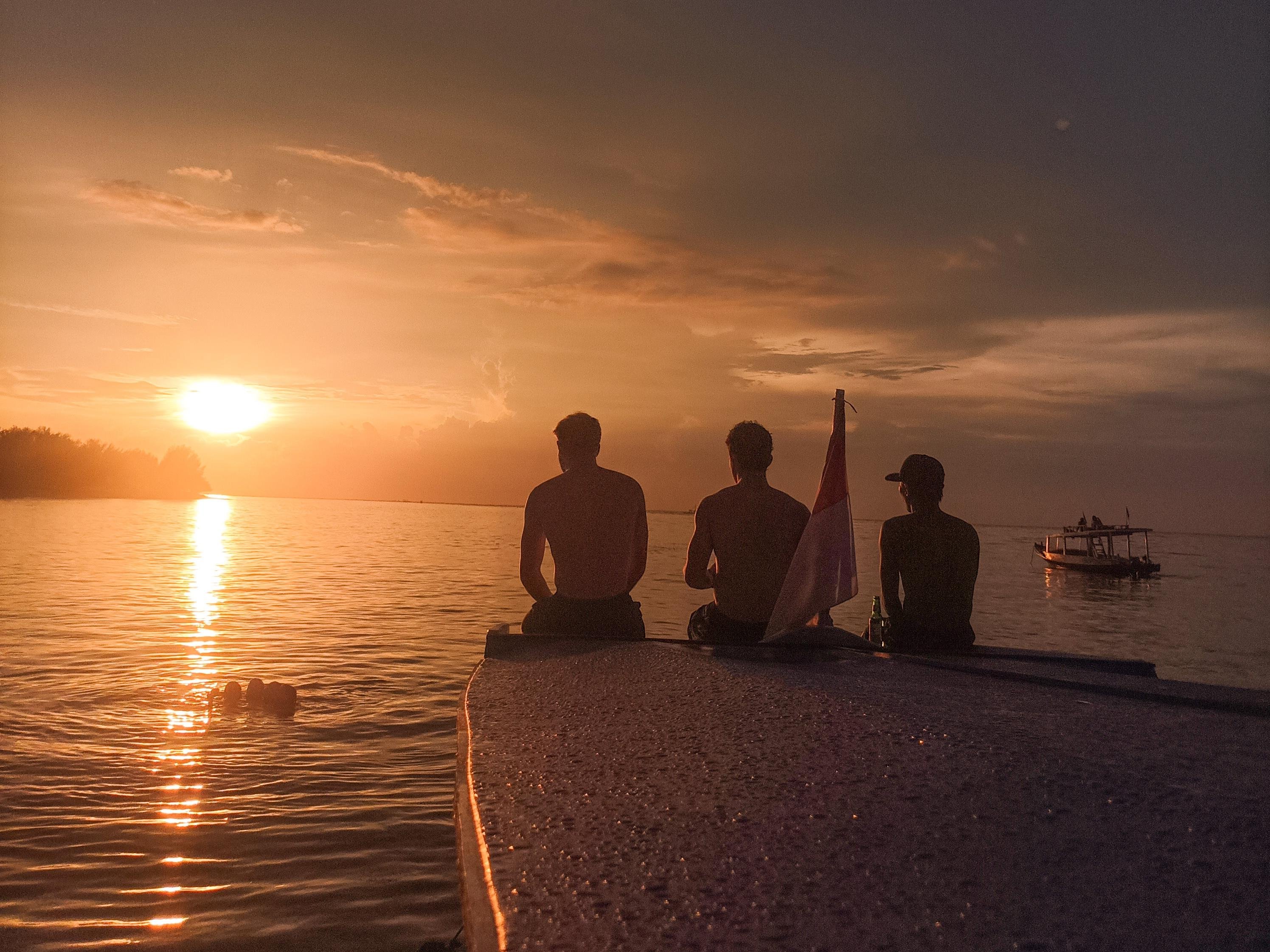 Gili Trawangan Sunset Snorkeling & Glass Boat Tour
