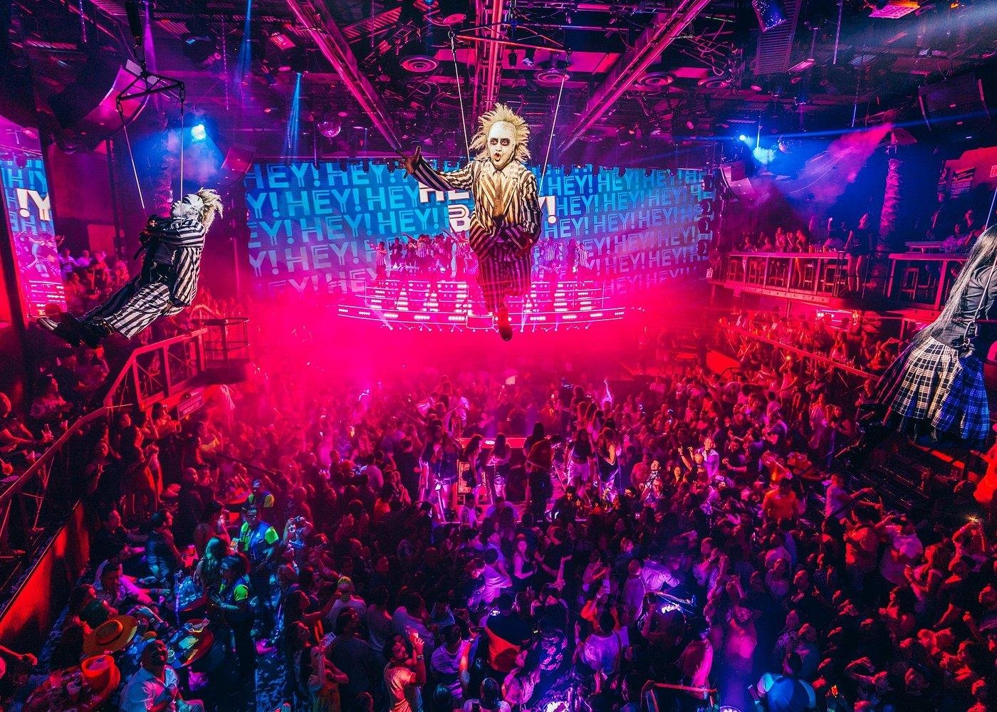 Cancun Taco Crawl & Coco Bongo Nightlife Combo