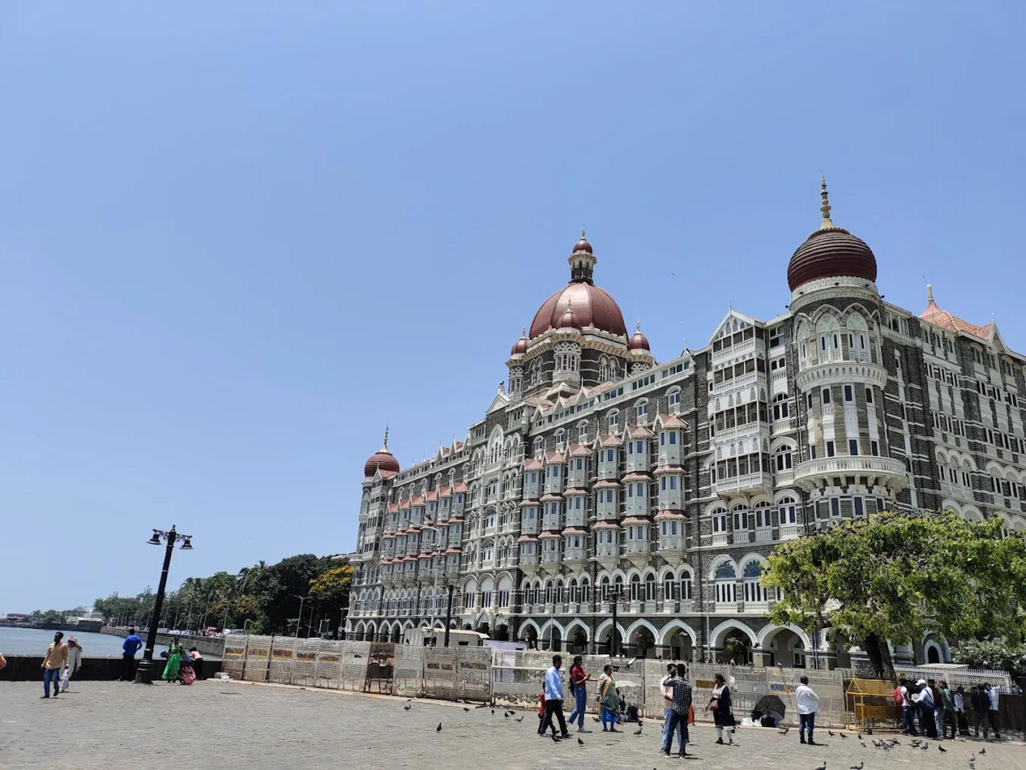 Mumbai Full-Day Private Sightseeing Tour: Culture, History & Architecture