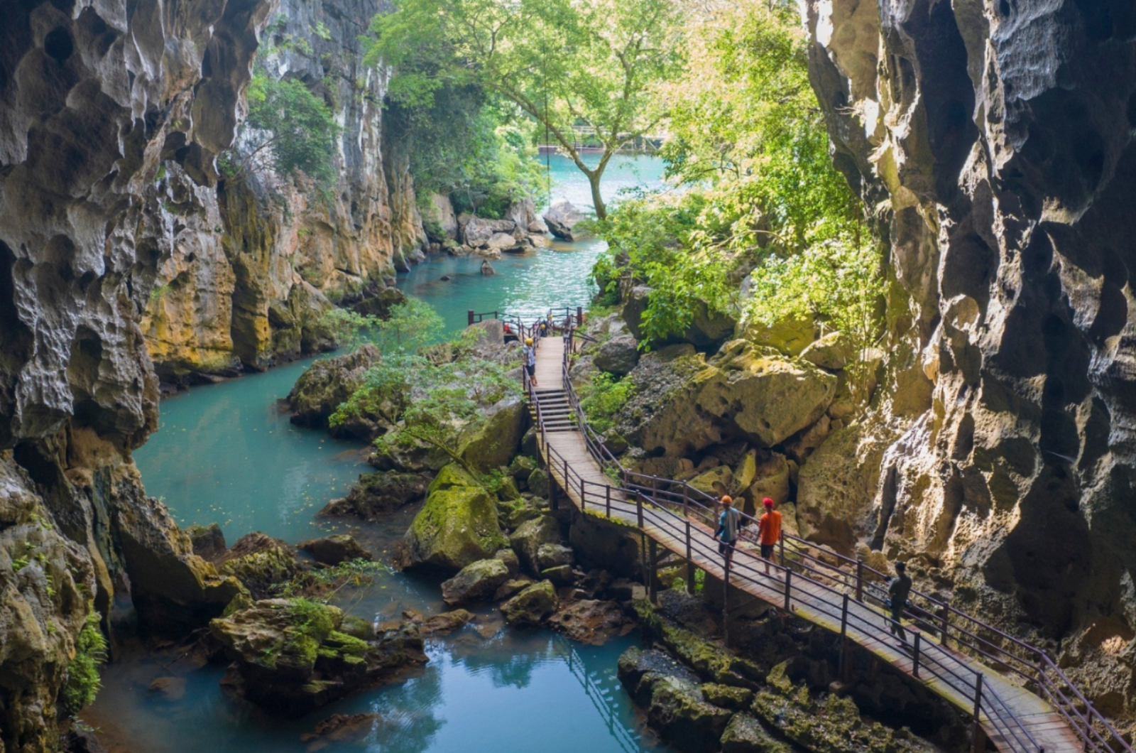 Paradise Cave & Dark Cave Zipline Adventure from Hue