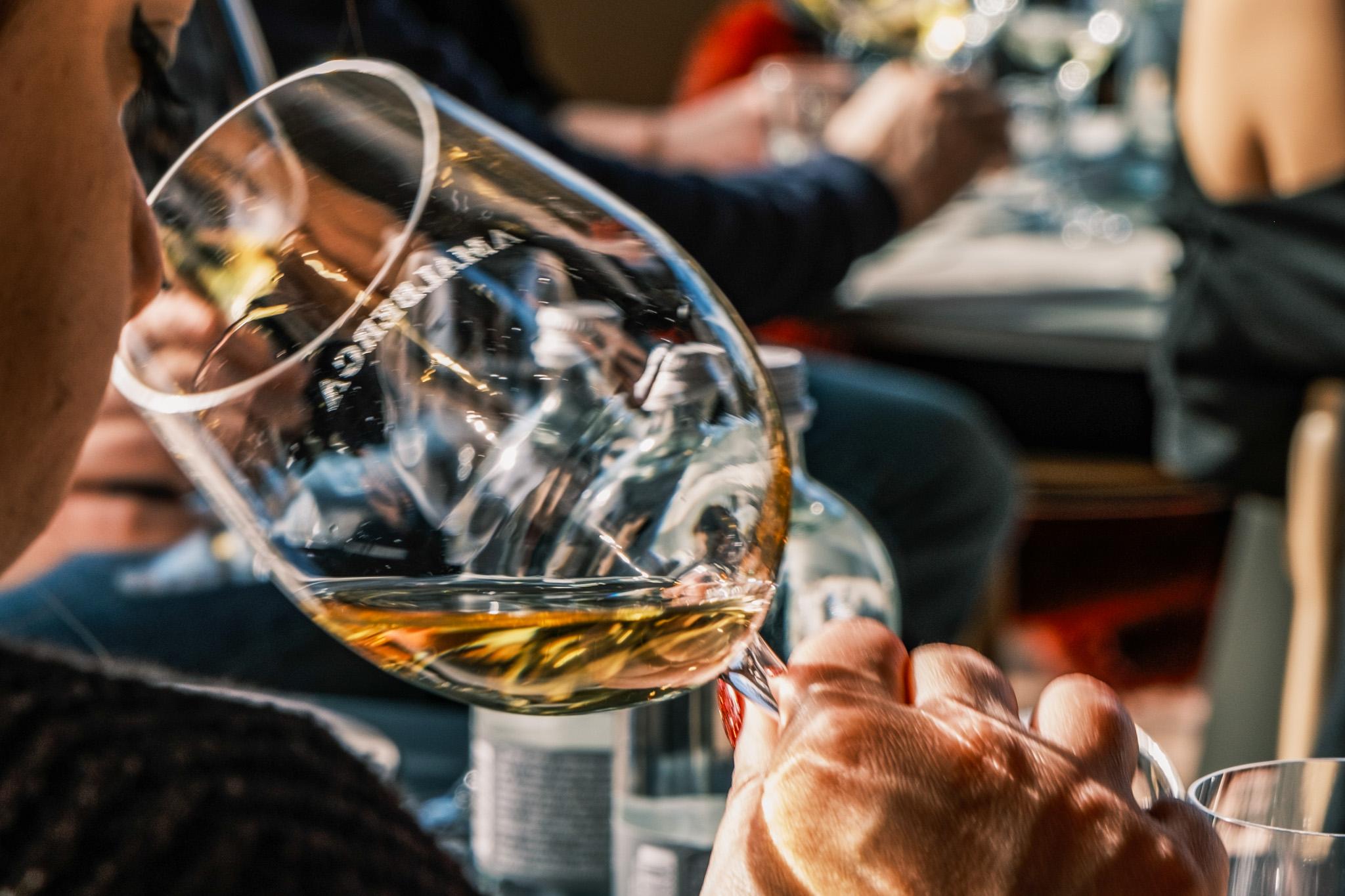 Ostuni: Organic Vineyard Lunch & Wine Tasting at Amalberga