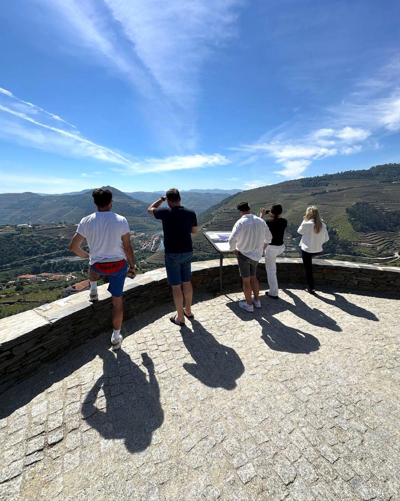 Douro Valley Small-Group Wine & River Cruise Day Trip from Porto
