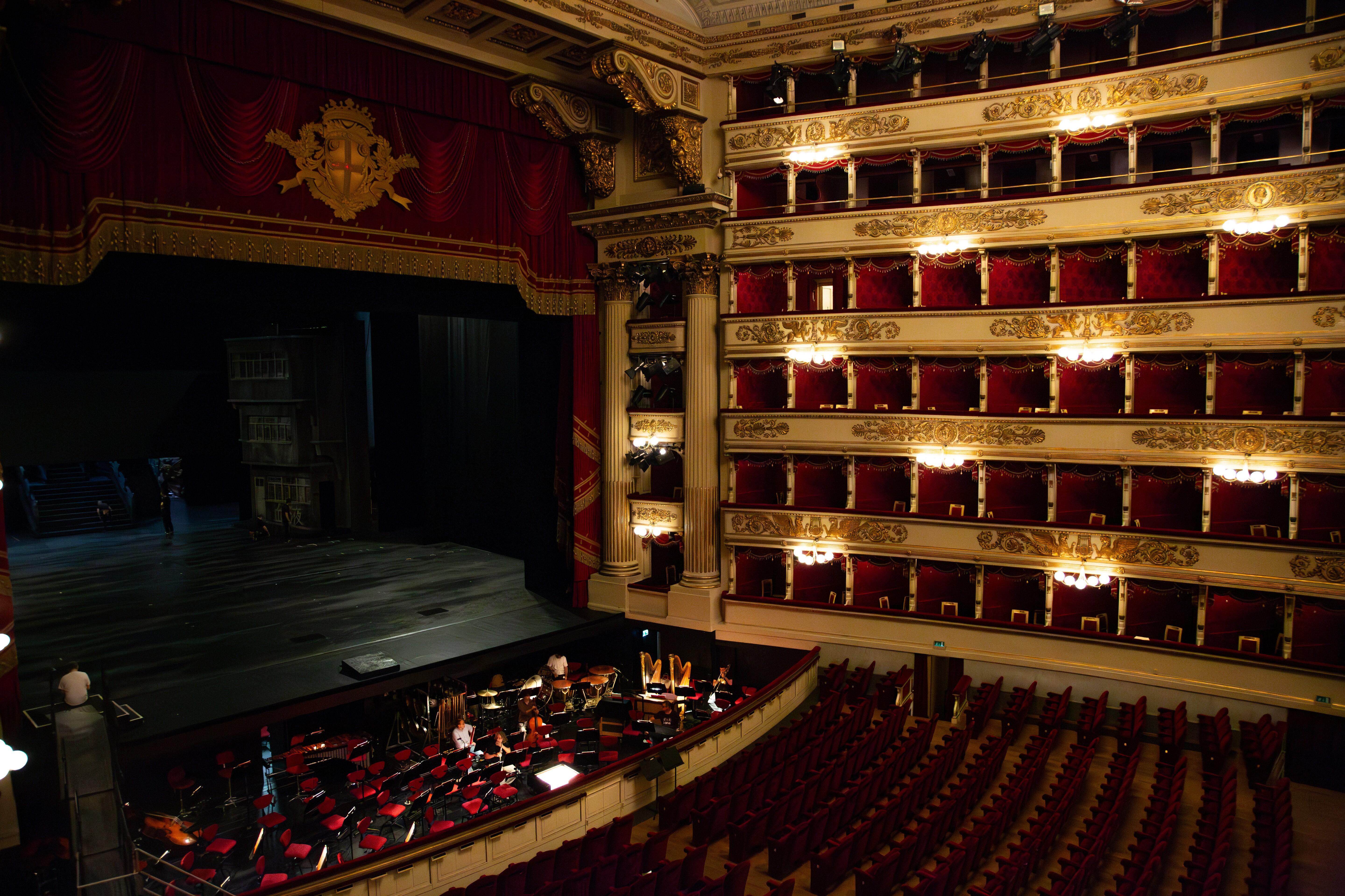 Milan: La Scala Theater & Museum Guided Tour