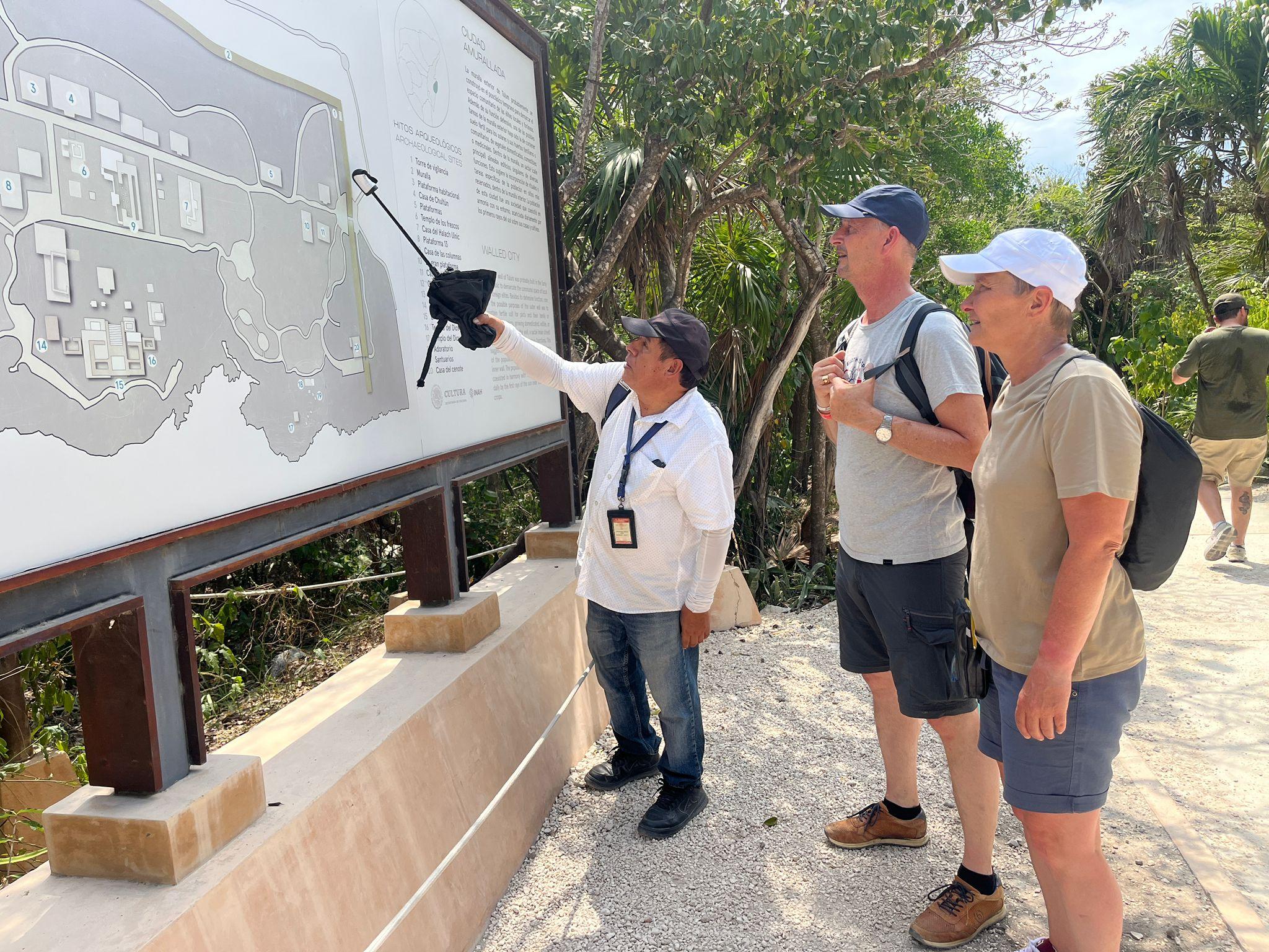 Tulum Archaeological Zone: Expert-Led Walking Tour