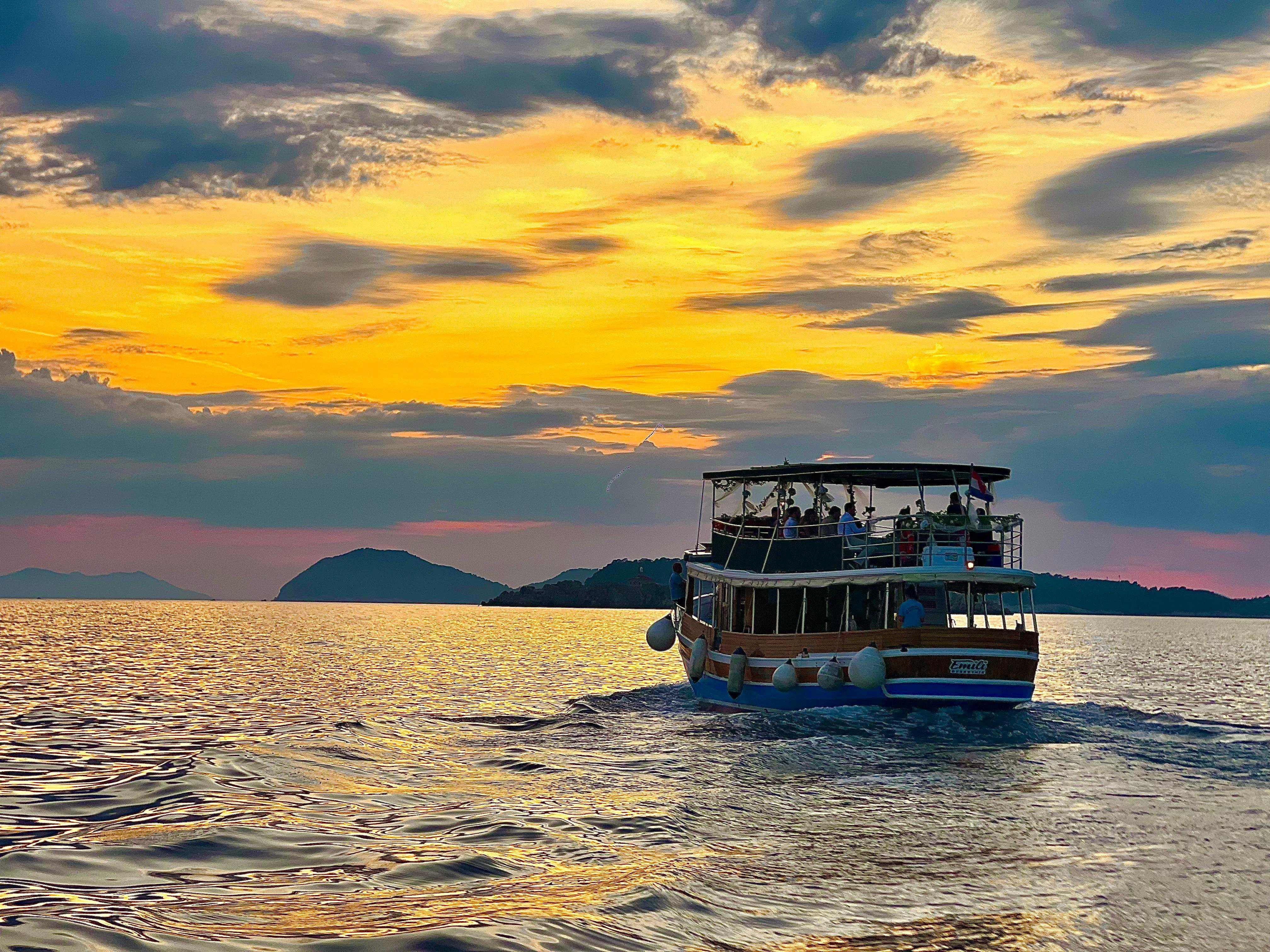 Dubrovnik: Full-Day Elaphite Islands Cruise