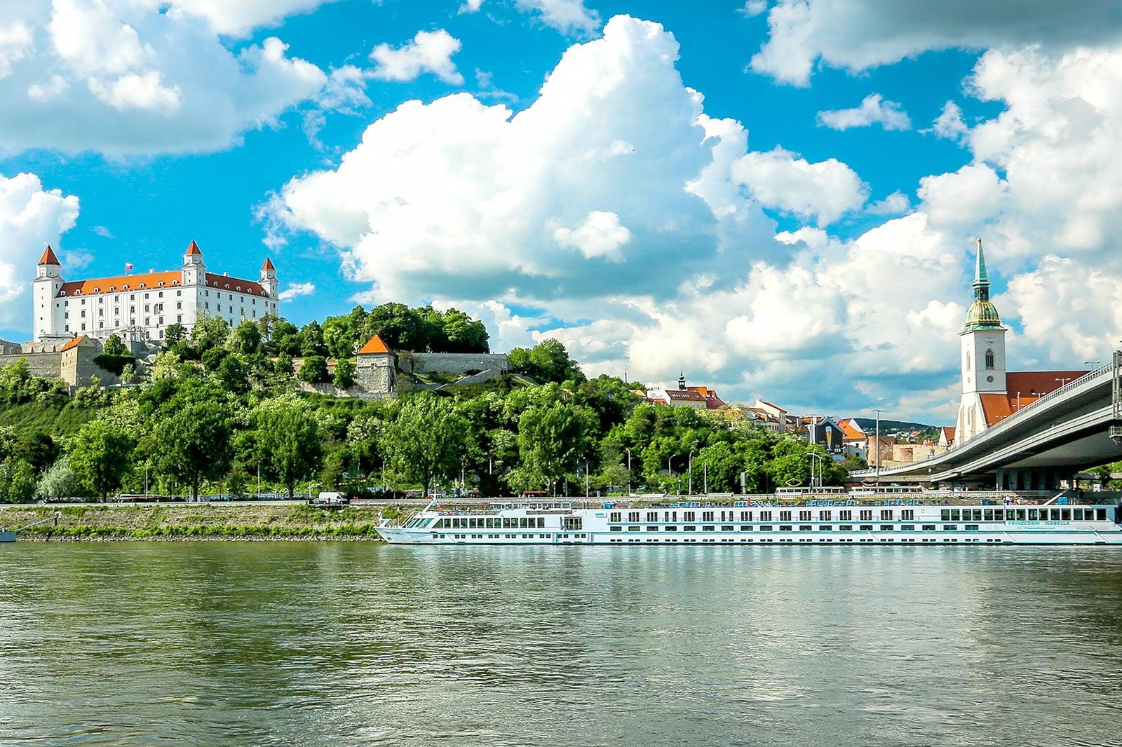 Borders of an Empire: Vienna to Bratislava Day Trip