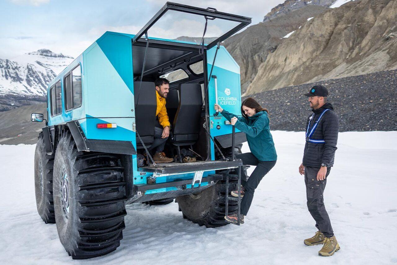 Calgary: Icefield Adventure, Skywalk and three Glaciers Tour - 2026 (Verified Reviews)