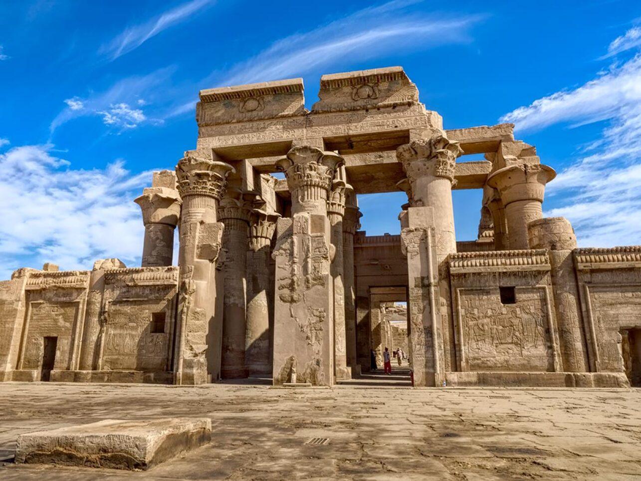 5-Day Private Egyptian Explorer: Pyramids, Nile Cruise & Abu Simbel