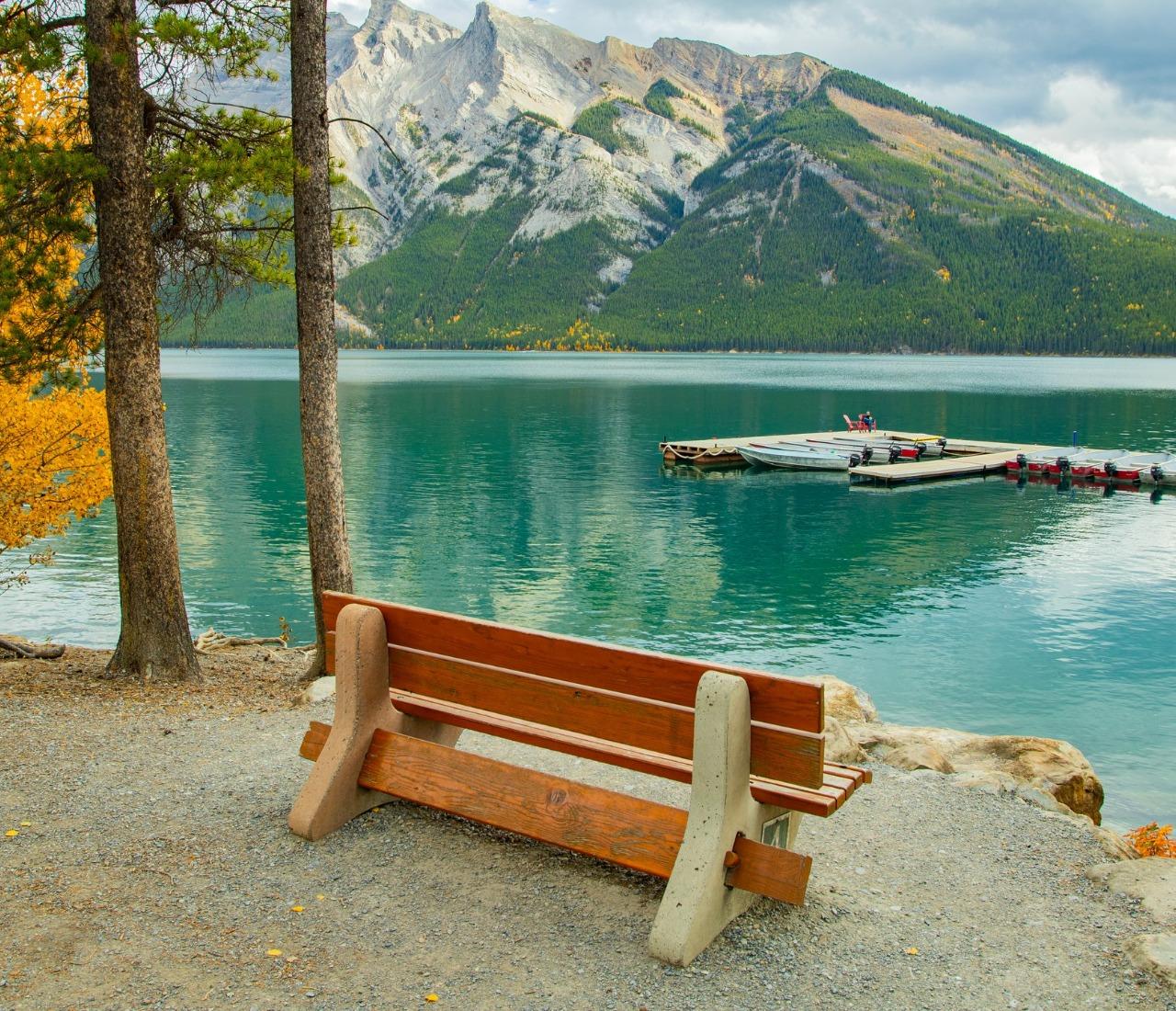 Banff Upper Hot Springs Sulphur Mountain mineral pool Rocky Mountains — image 13