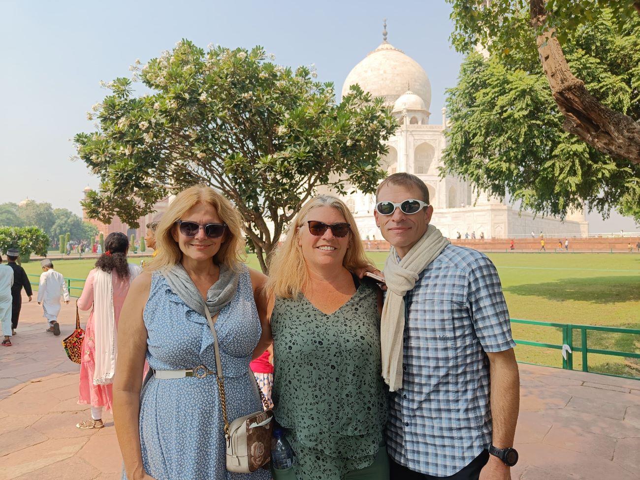Agra Private Tour: Taj Mahal Sunrise & Agra Fort with Skip-the-Line Entry