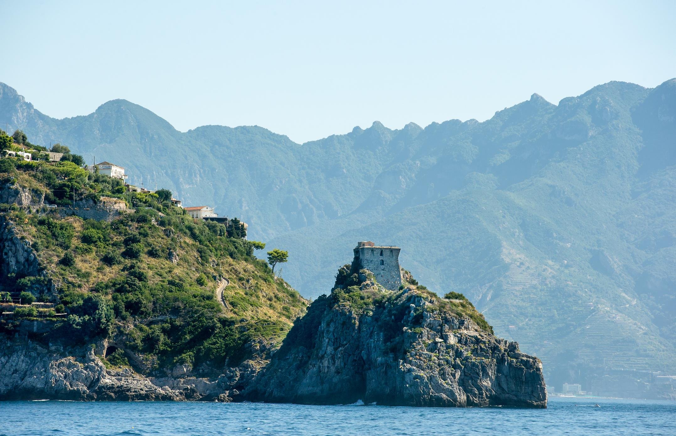 Amalfi Coast Speedboat Adventure from Positano or Praiano
