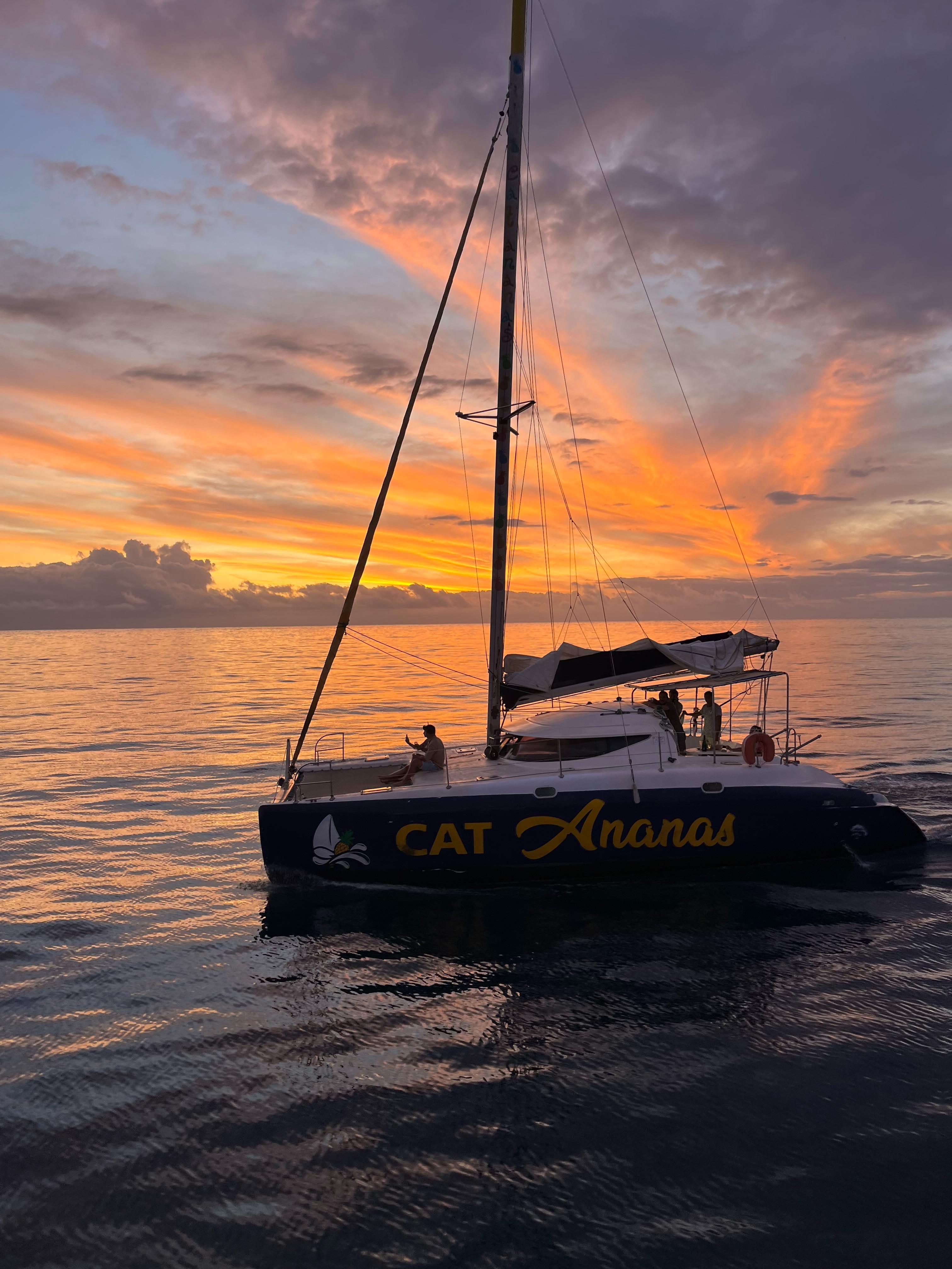 Saint-Gilles Premium Catamaran Cruise & Coastal Sailing