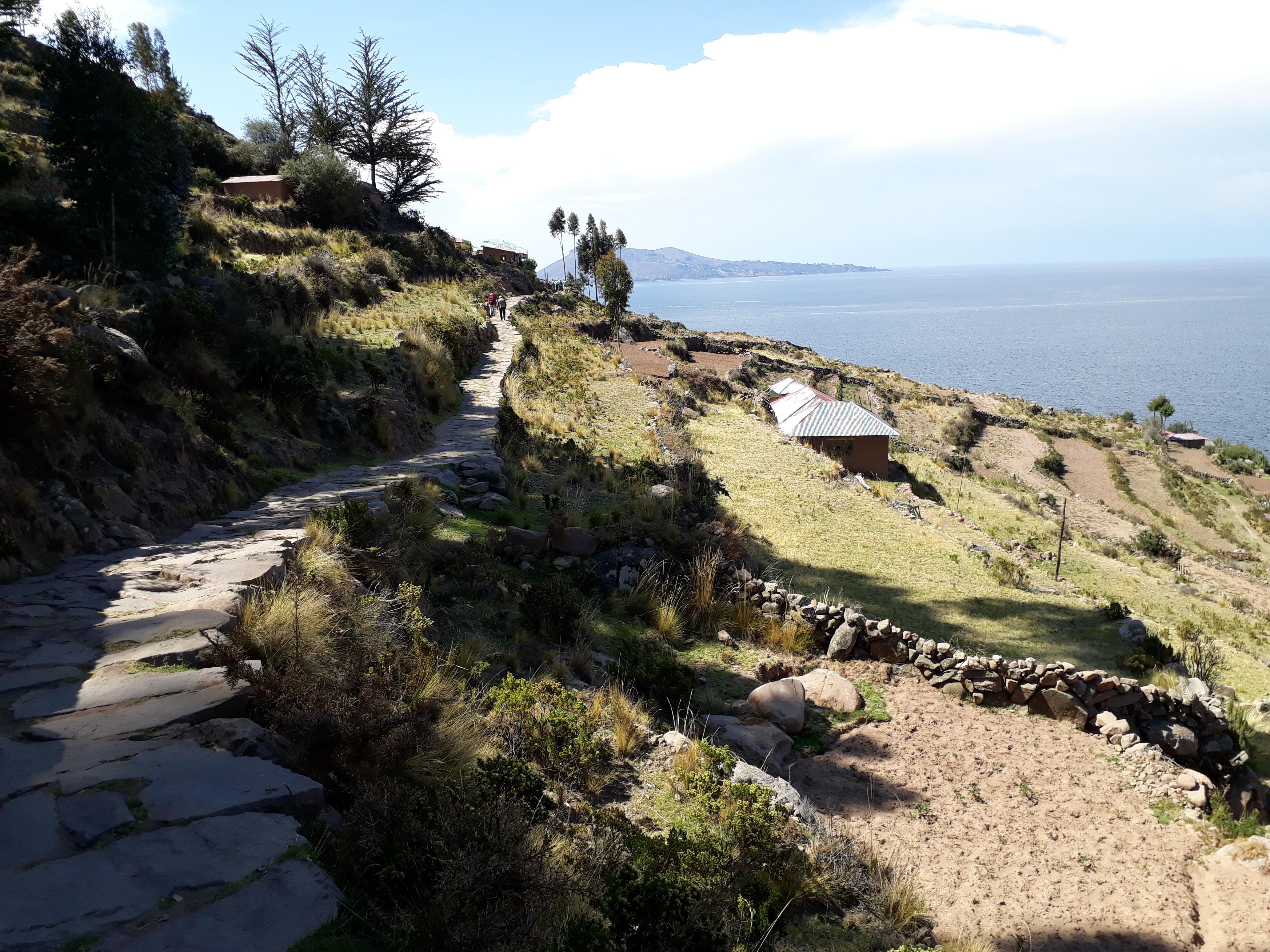 Full-Day Lake Titicaca: Uros Floating Islands & Taquile Expedition