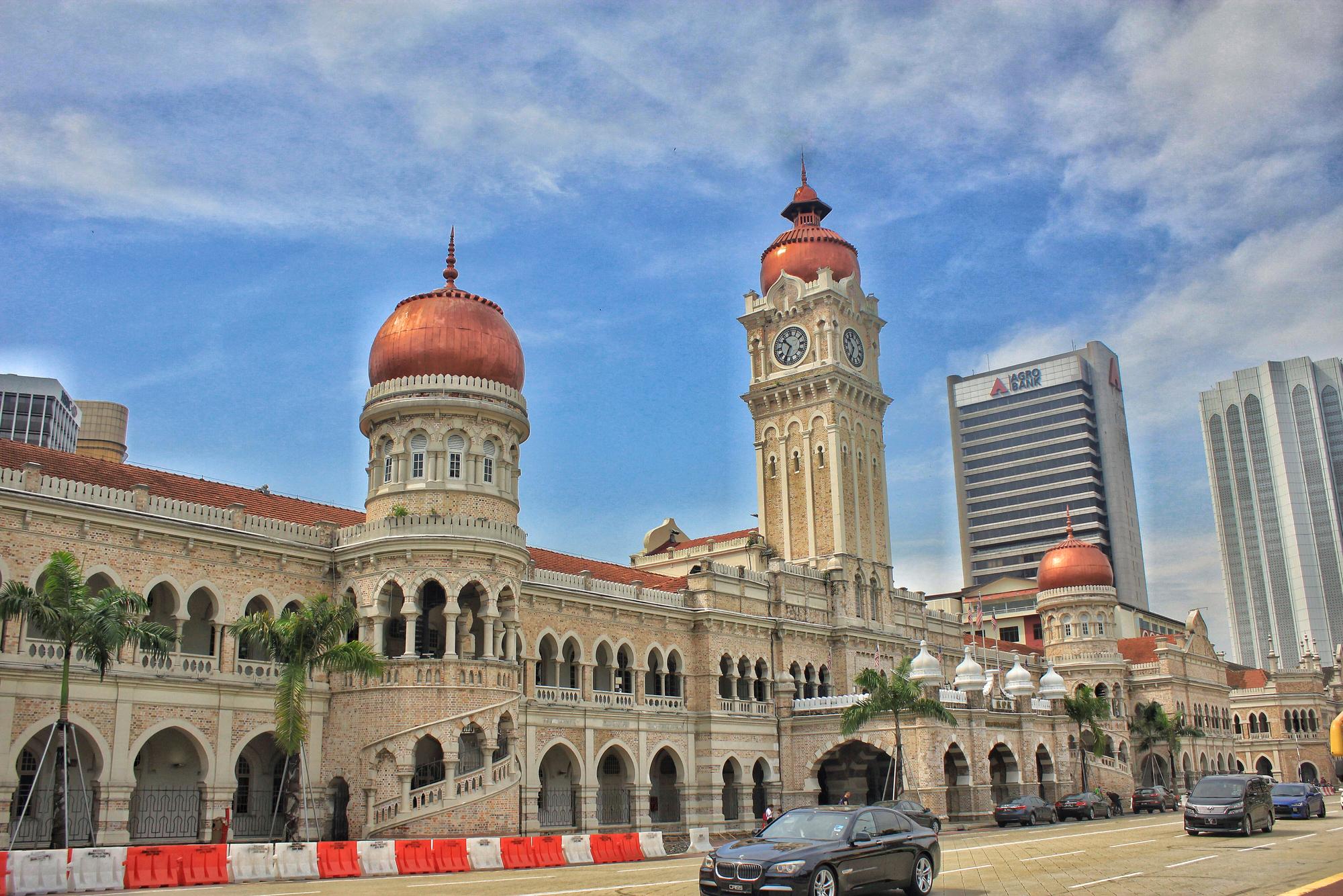 Kuala Lumpur Highlights and Batu Caves Full-Day Tour