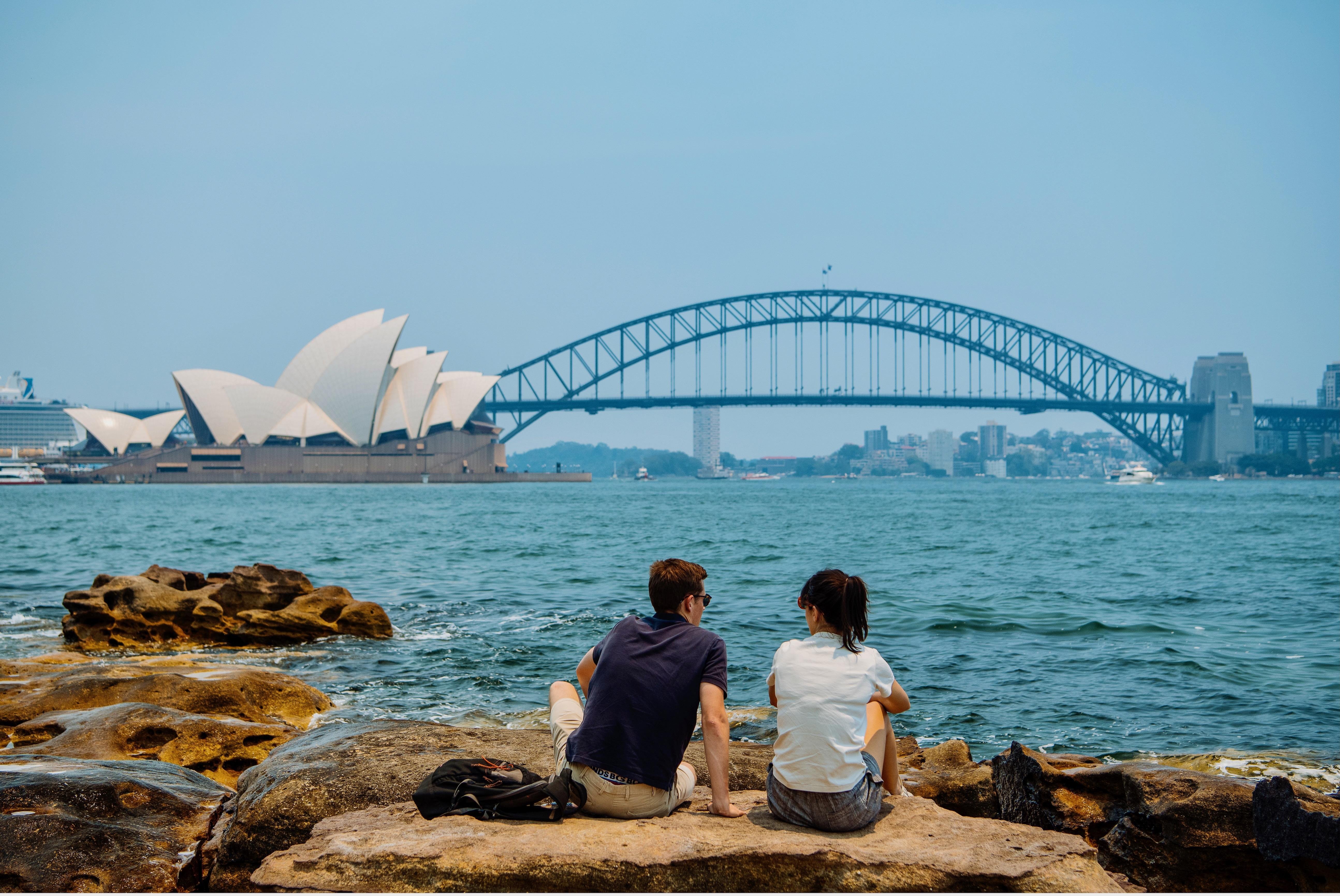 Sydney Private Tour: City, Harbour & Bondi with Transfer