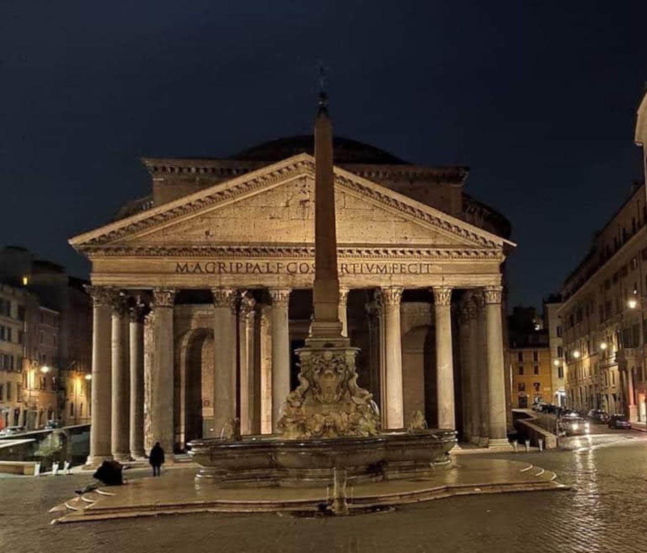 Exclusive Rome by Night: Golf Cart, Italian Dinner & Gelato