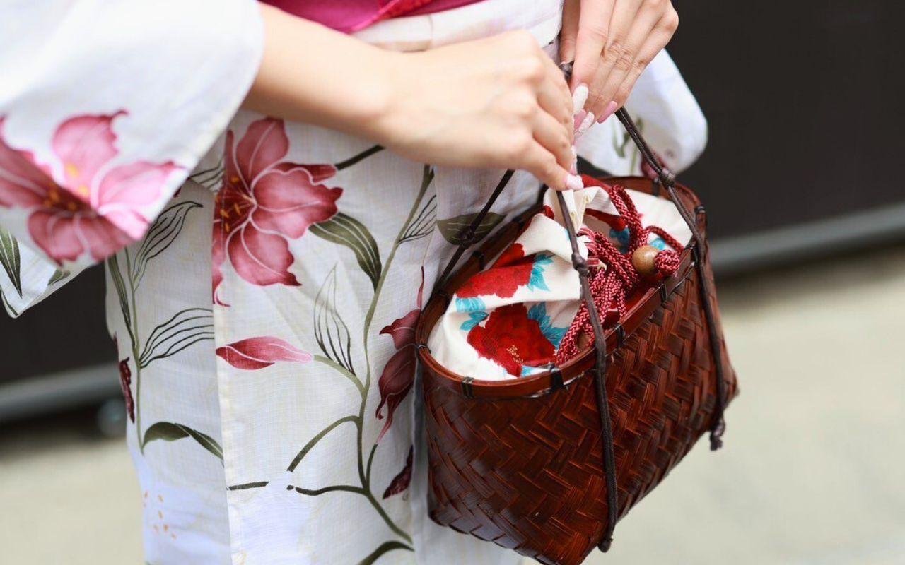 Asakusa Kimono Rental – Full-Day Traditional Dress Experience