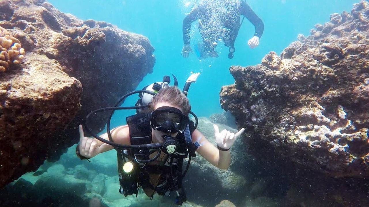 Waikiki Beginner Scuba Diving in Magic Island Lagoon