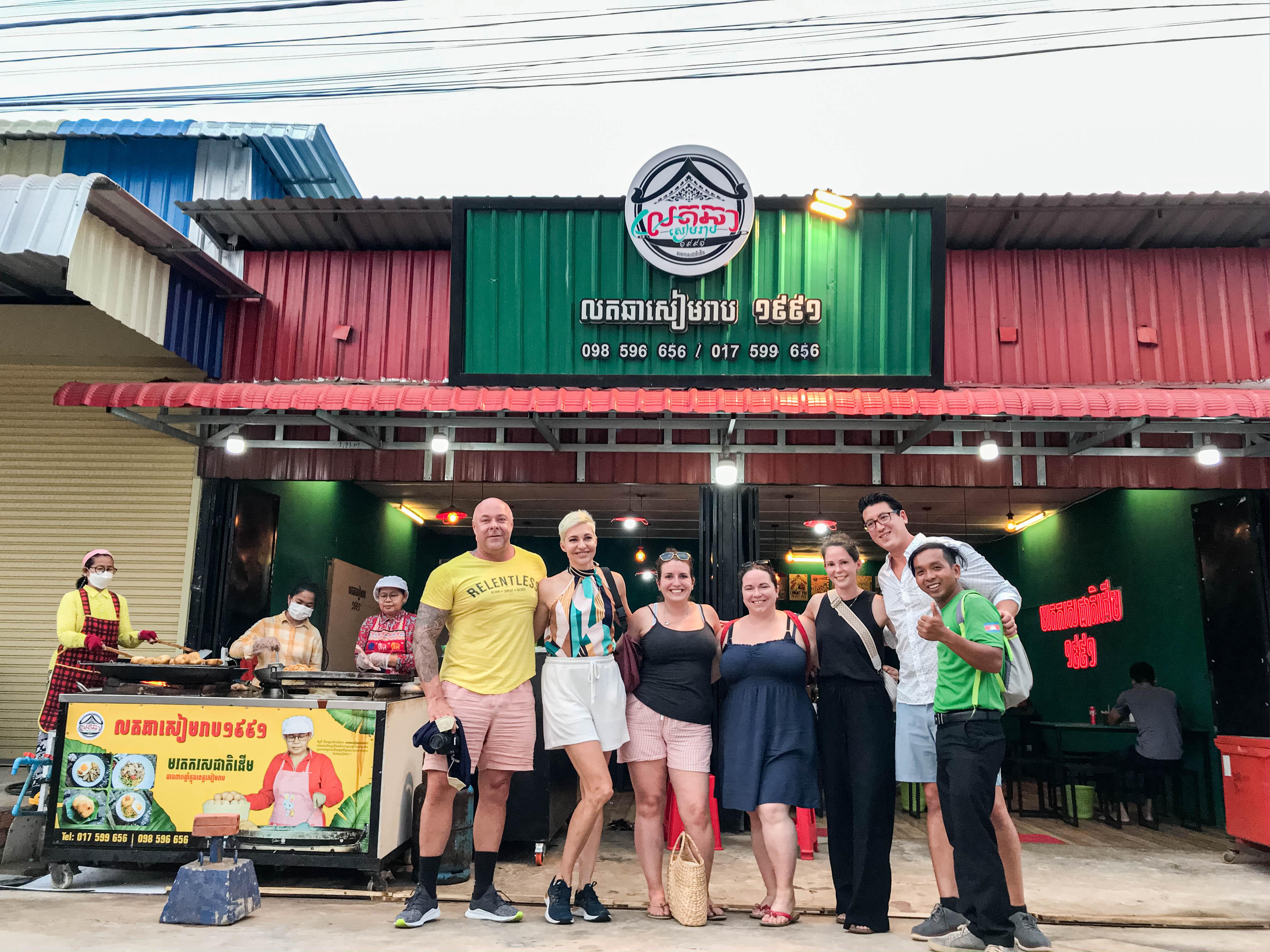 Siem Reap Evening Food Tour with 10 Local Tastings