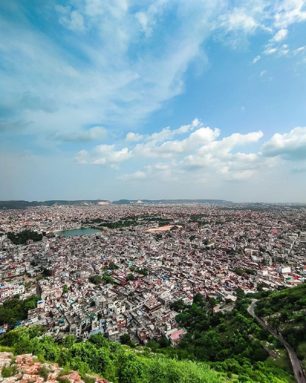 Jaipur After Dark: Private Open-Air Jeep Safari