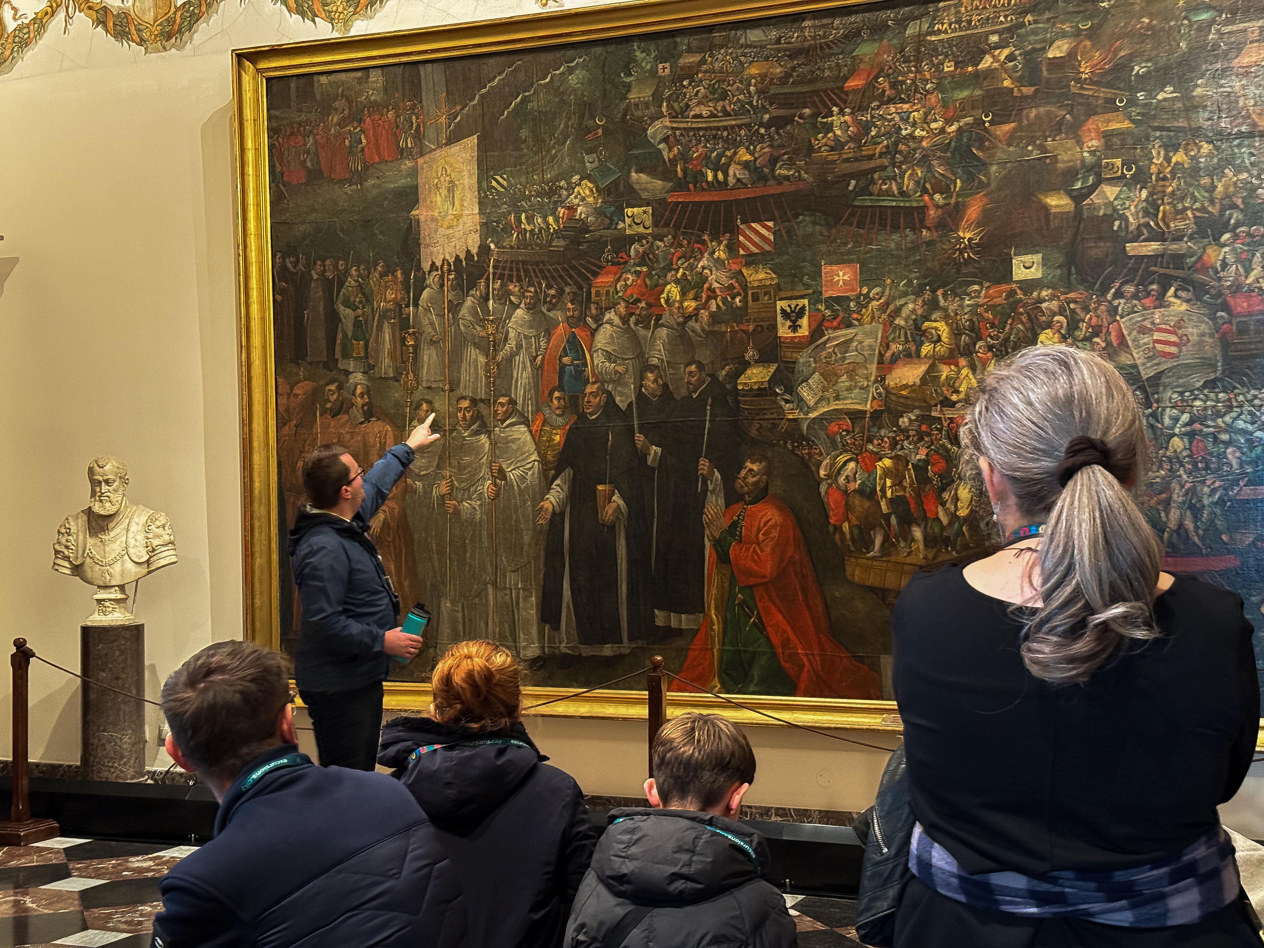Krakow Royal Wawel Castle & Cathedral Guided Tour