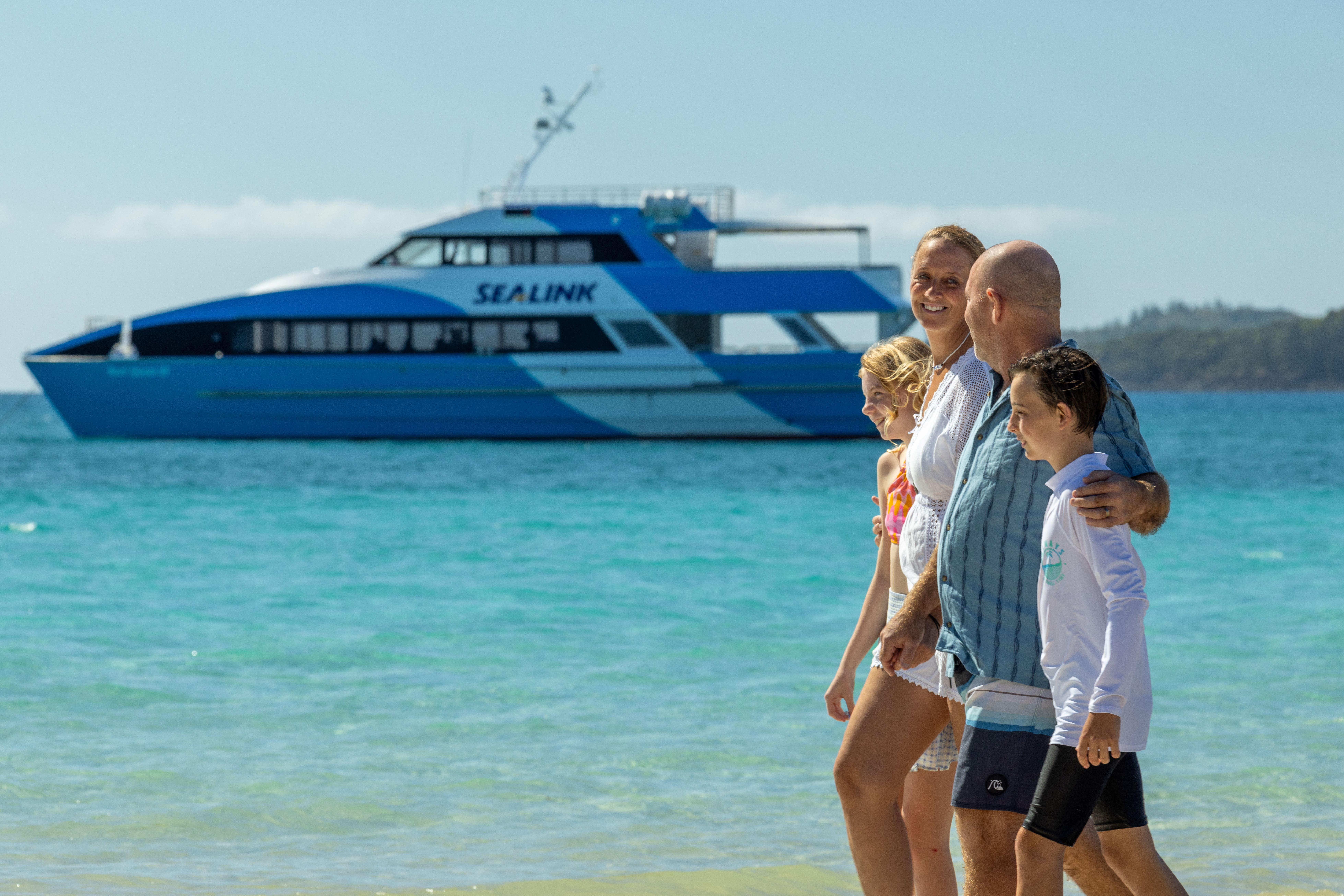Whitehaven Beach & Hill Inlet Lookout Full-Day Catamaran Cruise
