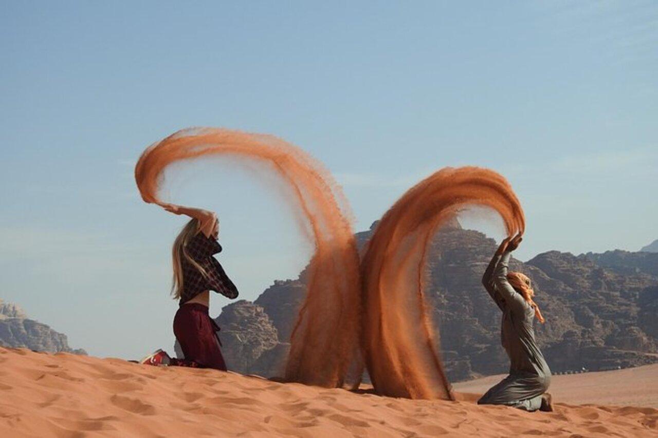Petra & Wadi Rum: One-Day Private or Group Journey