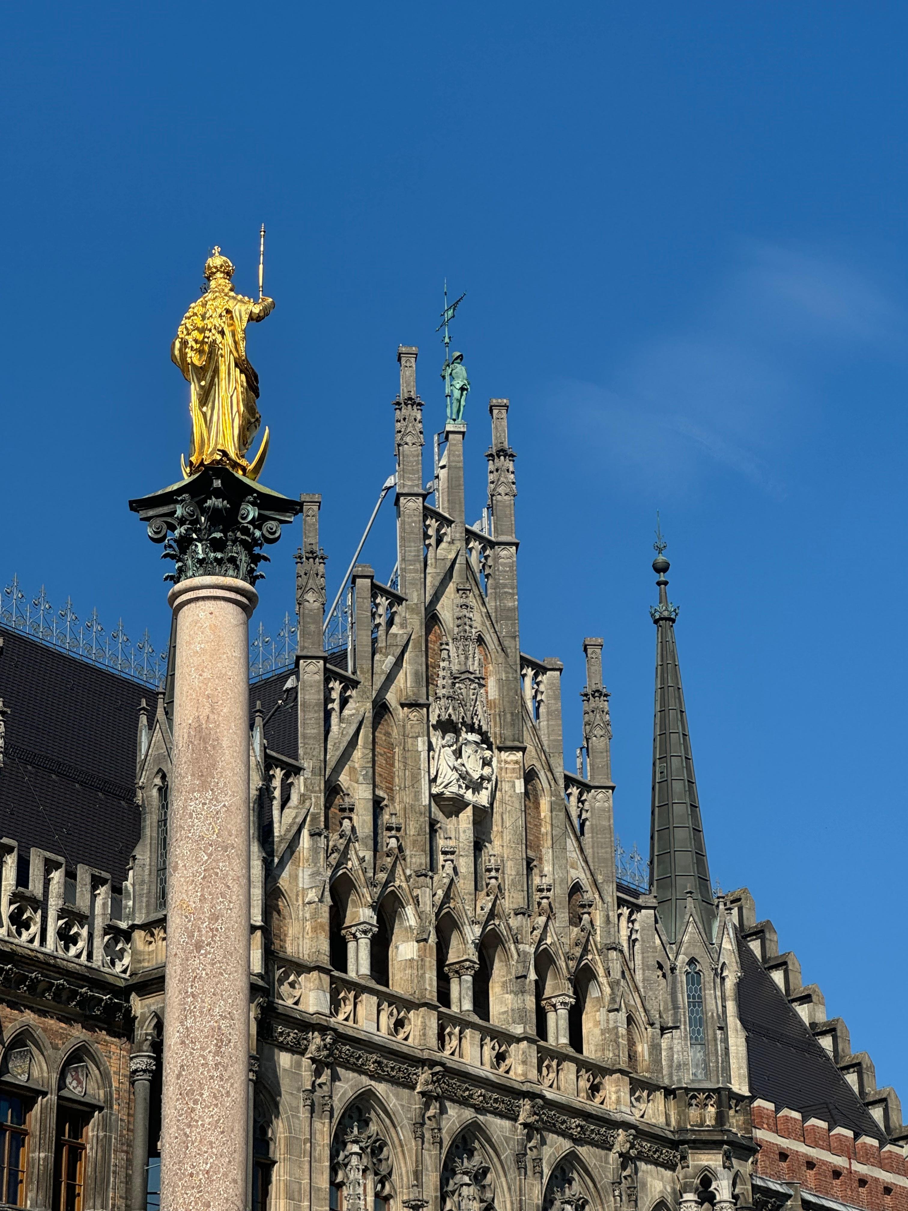 Munich Old Town & War History Walking Tour