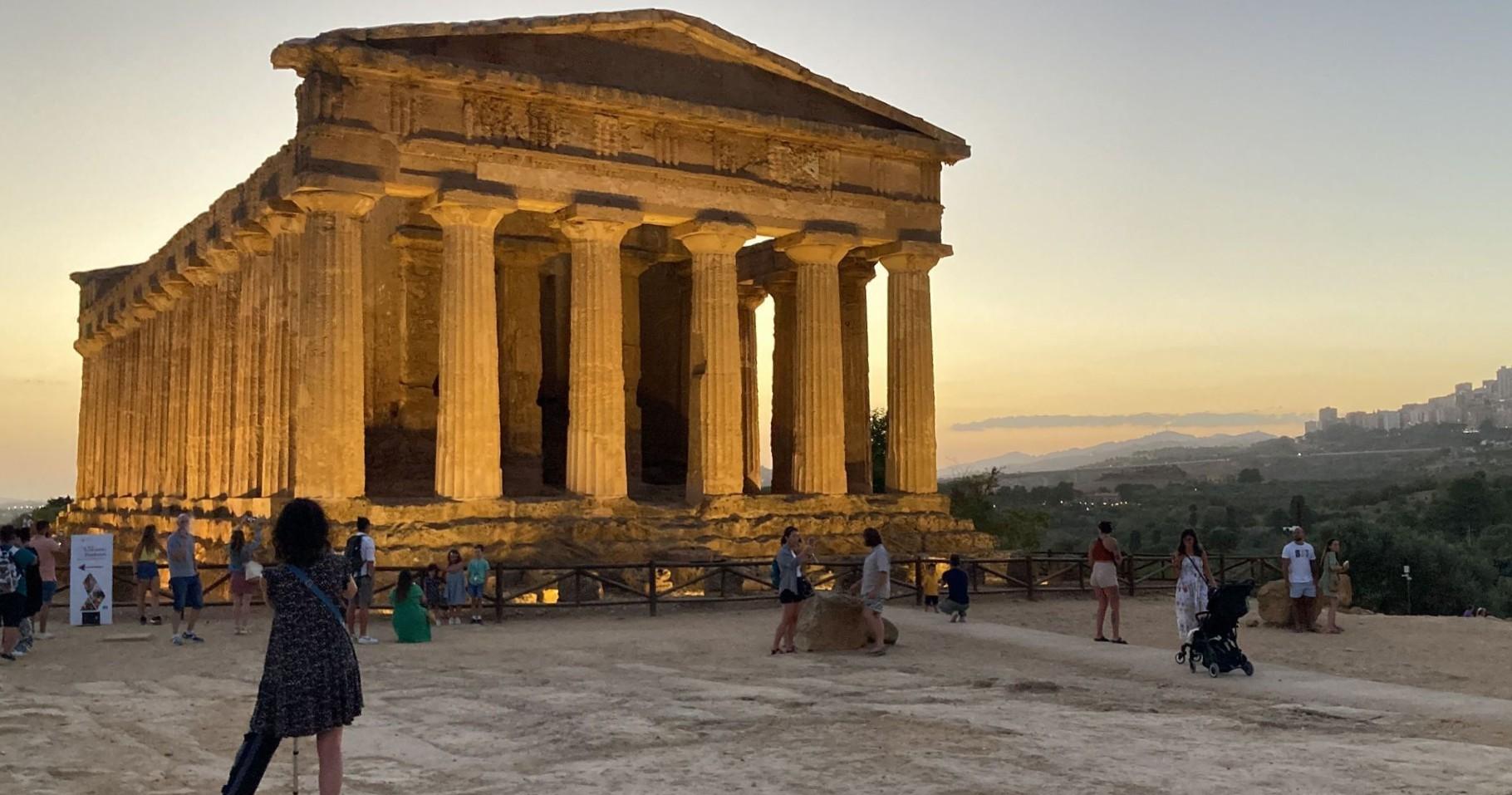 Agrigento: Valley of the Temples Skip-the-Line Sunset Tour