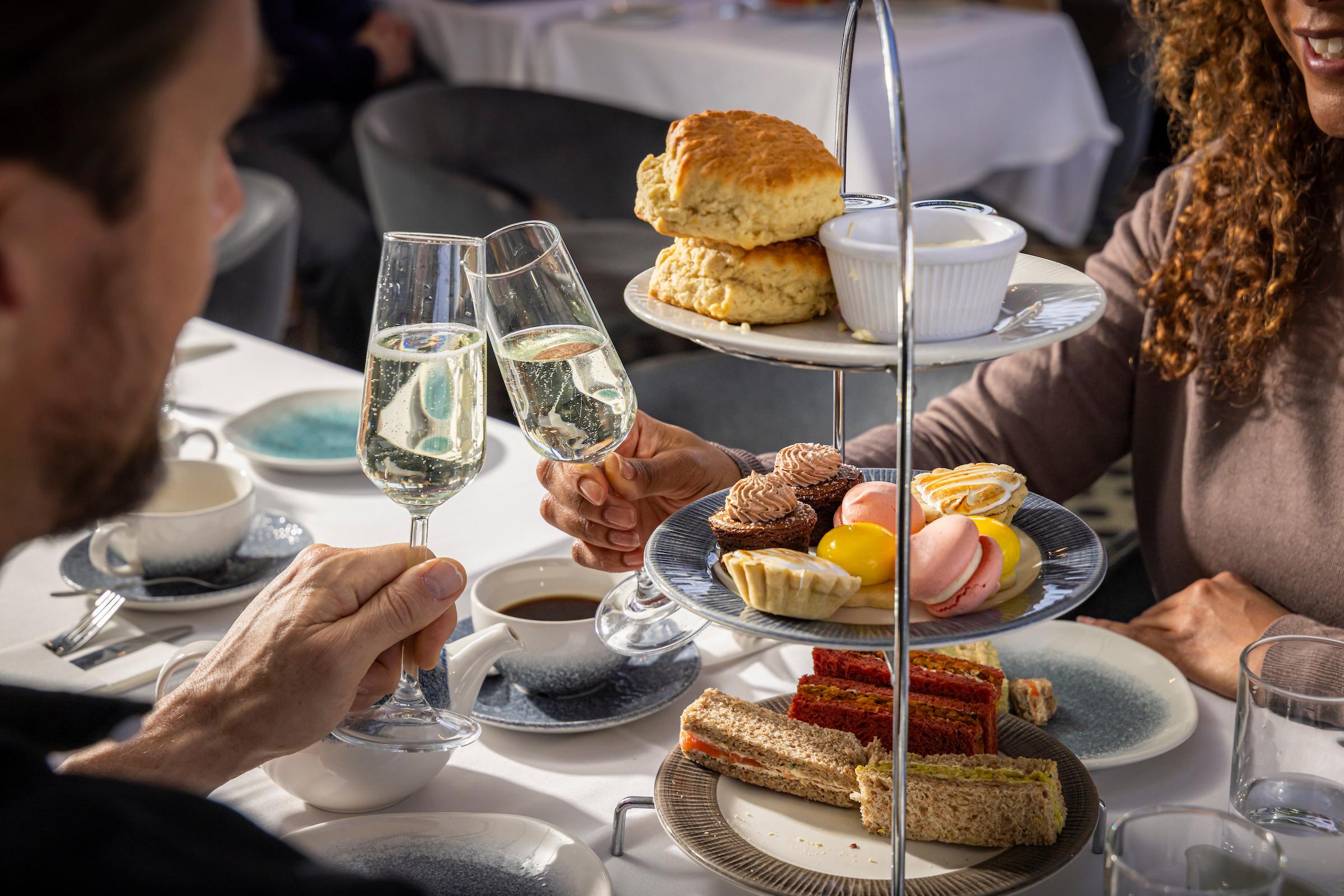 Thames afternoon tea cruise — image 1