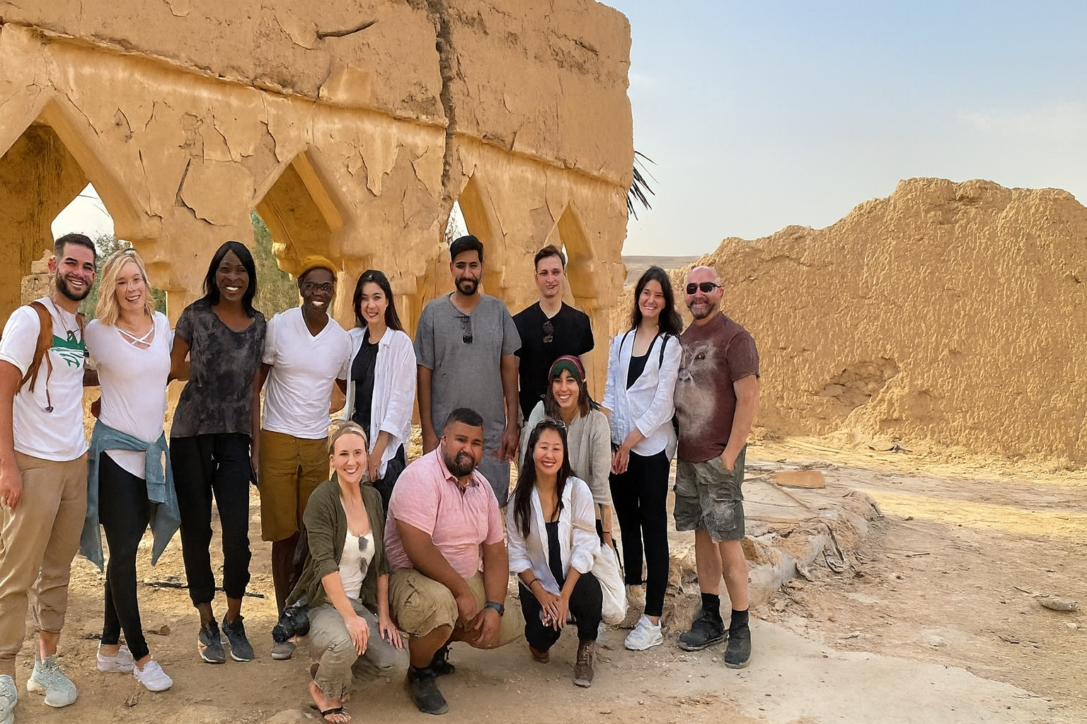 Riyadh: Private Edge of the World Desert Excursion