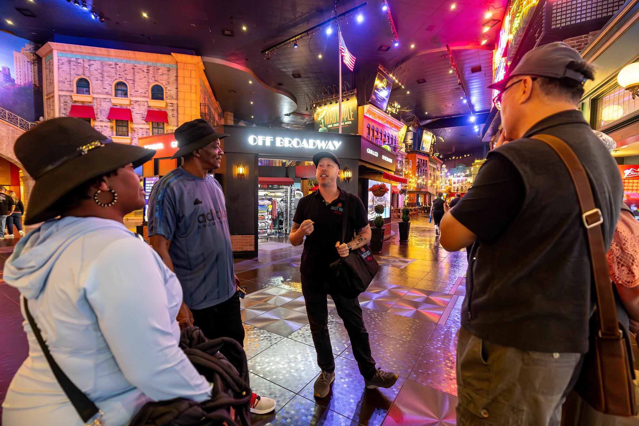 Las Vegas: Foodie Walking Tour on The Strip with Tastings