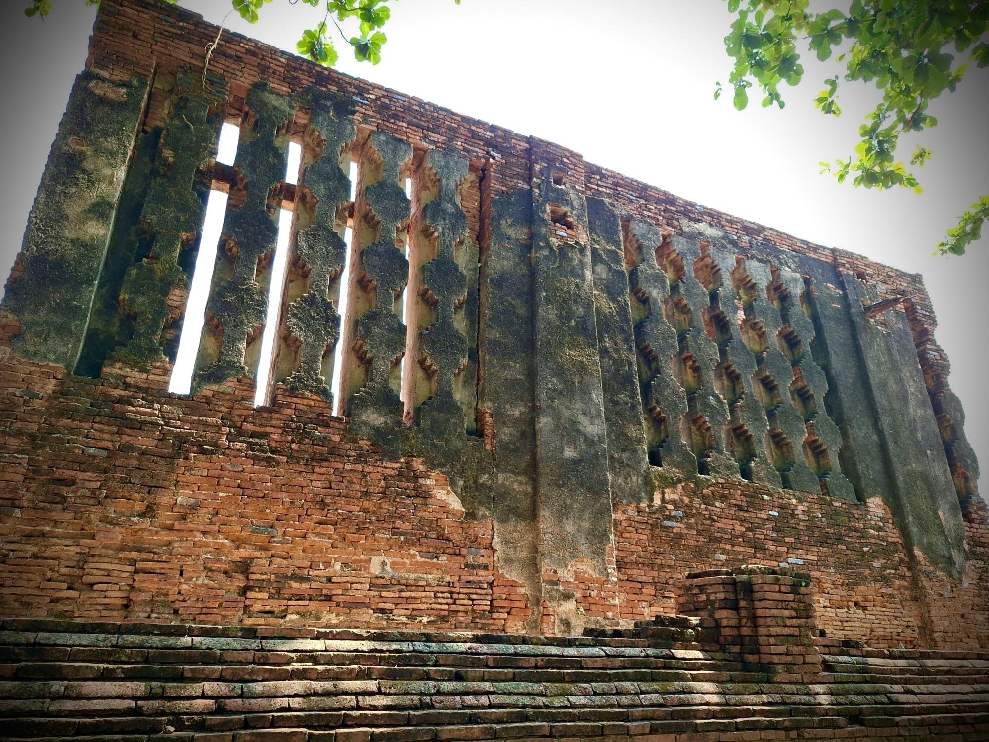 Bangkok to Ayutthaya Day Trip with Boat Ride & Temple Tickets