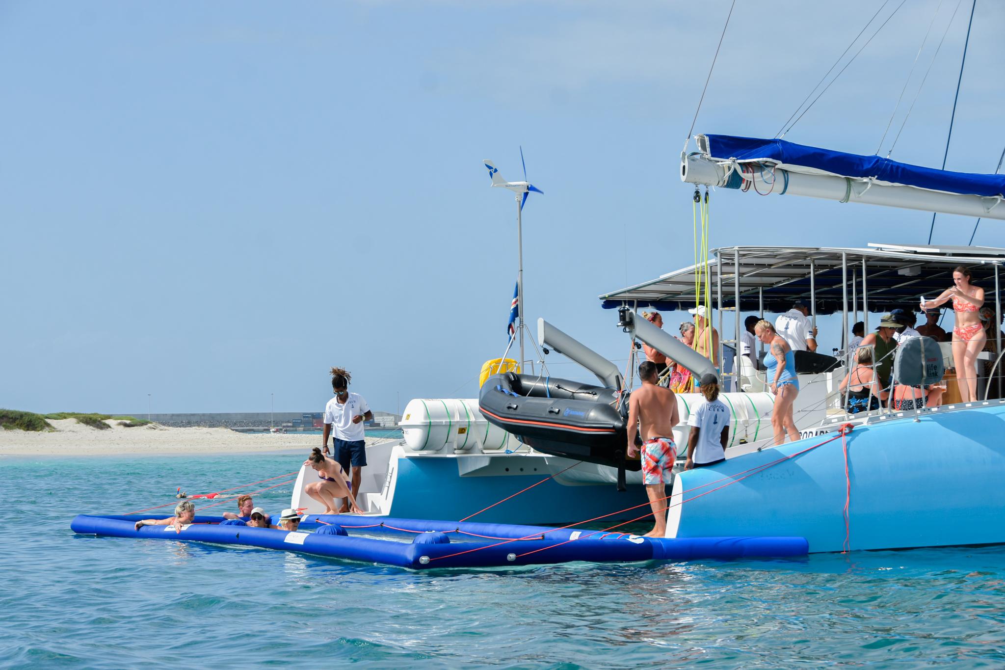Boa Vista Bay Catamaran Cruise with Open Bar