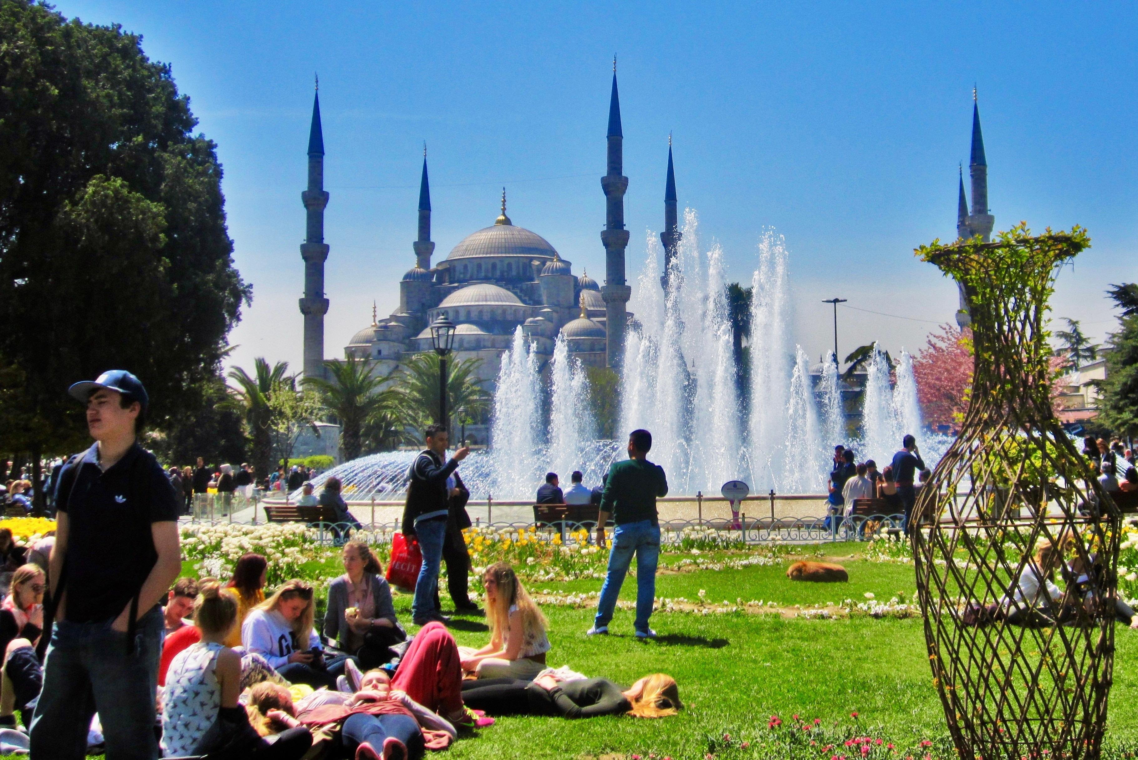Guided Istanbul Highlights: Blue Mosque & Topkapi Palace