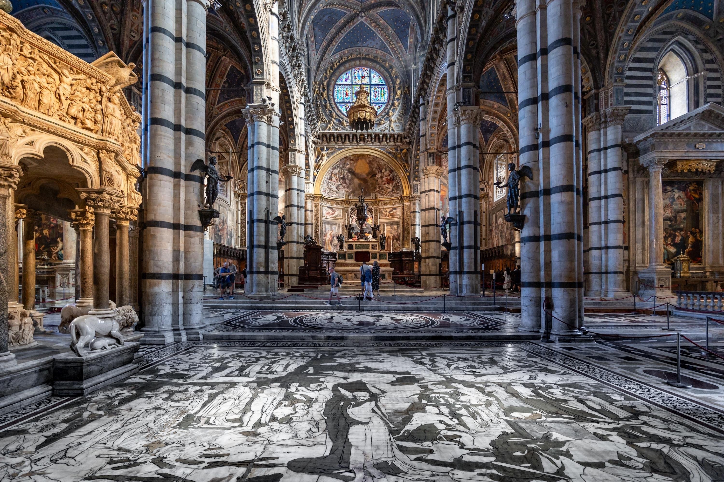 Private Siena Walking Tour: Traditions, Streets & Cathedral