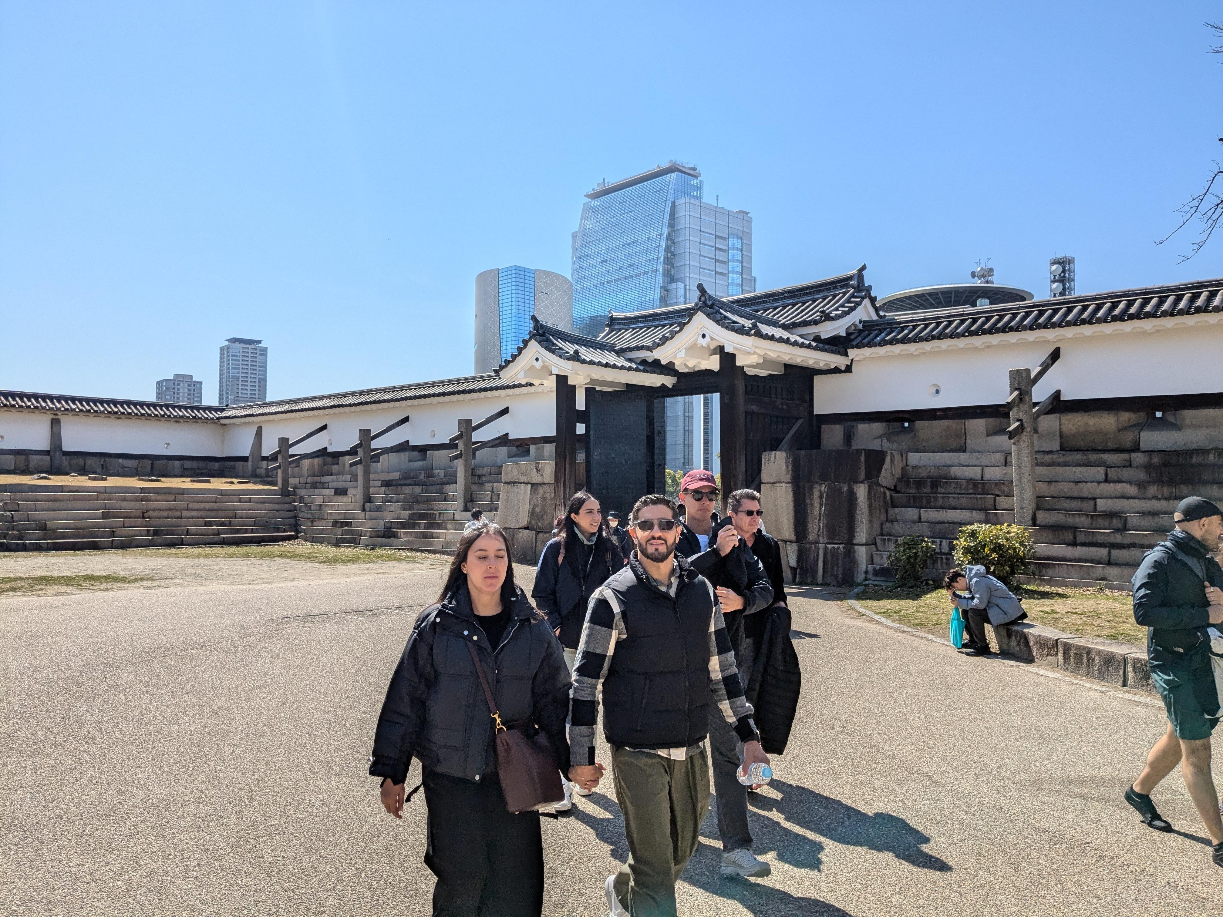 Osaka Castle Guided Tour with a Kansai Local Historian