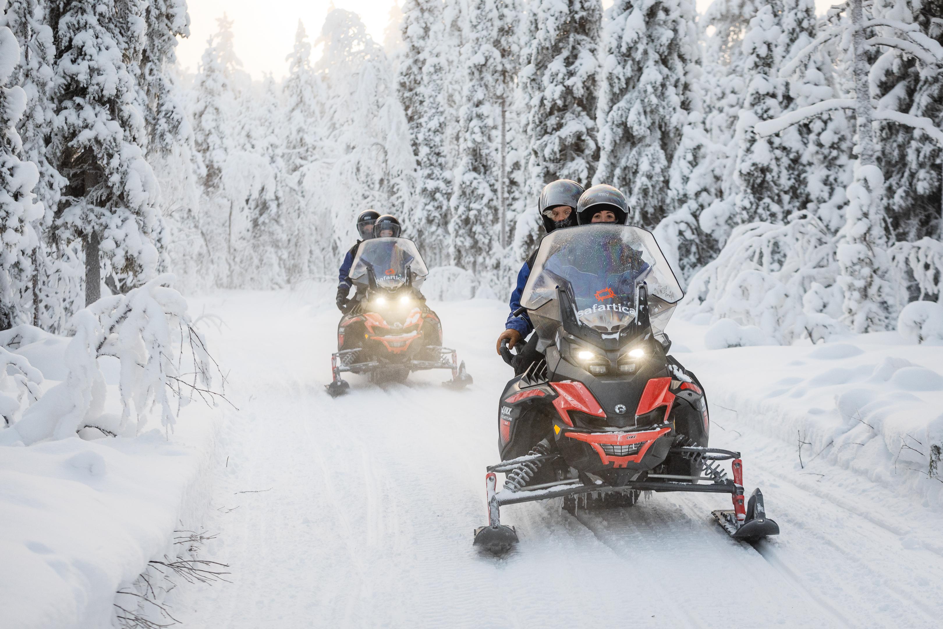 Rovaniemi Snowmobile & Ice Fishing Adventure with Campfire Lunch
