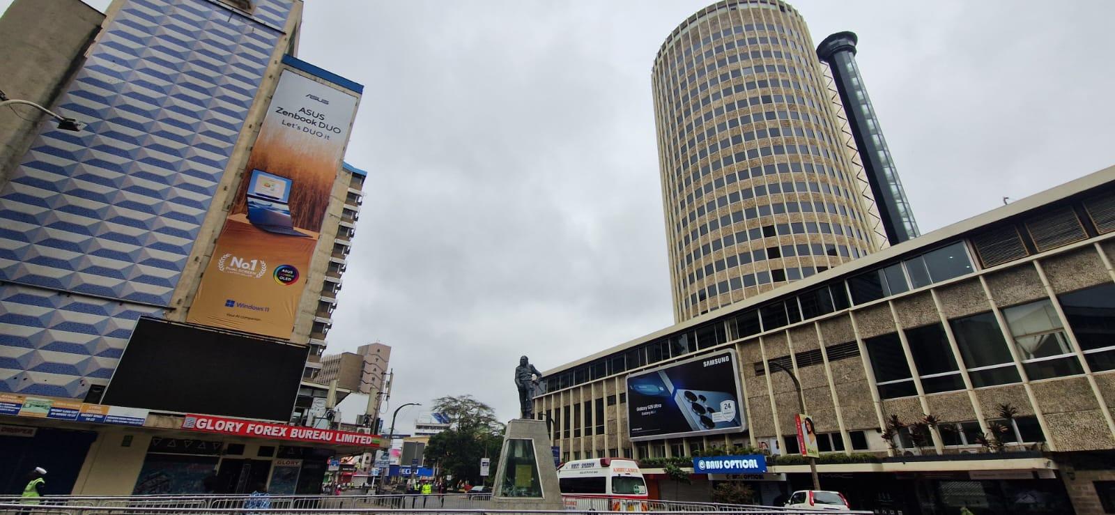 Nairobi Hidden Gems: Walking Tour of History & Local Markets