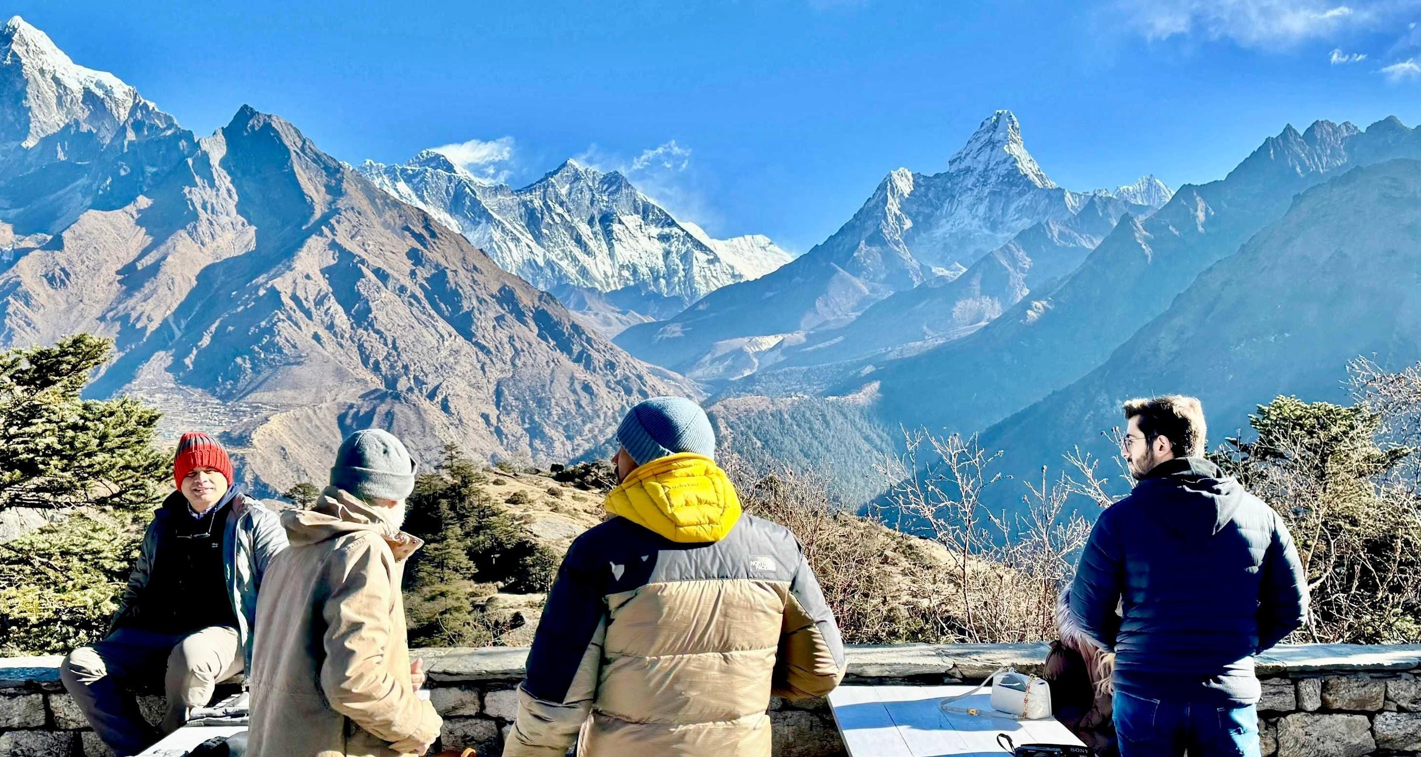 Kathmandu: Everest Scenic Flight or Helicopter Landing Tour