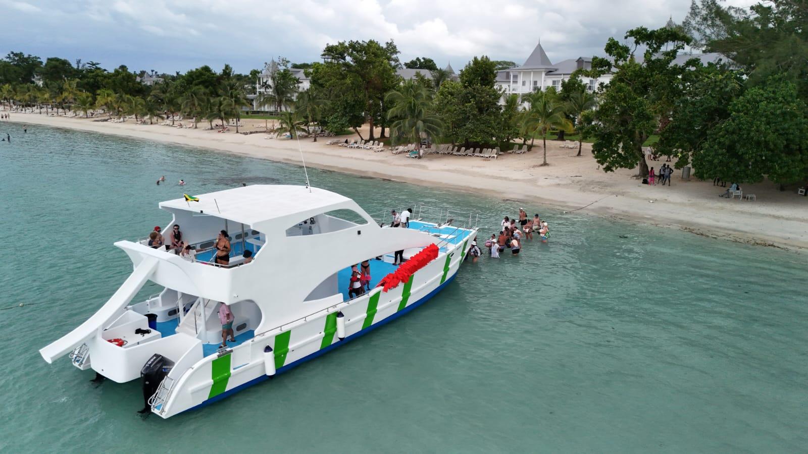 Negril Highlights: Seven Mile Beach & Rick’s Cafe Excursion