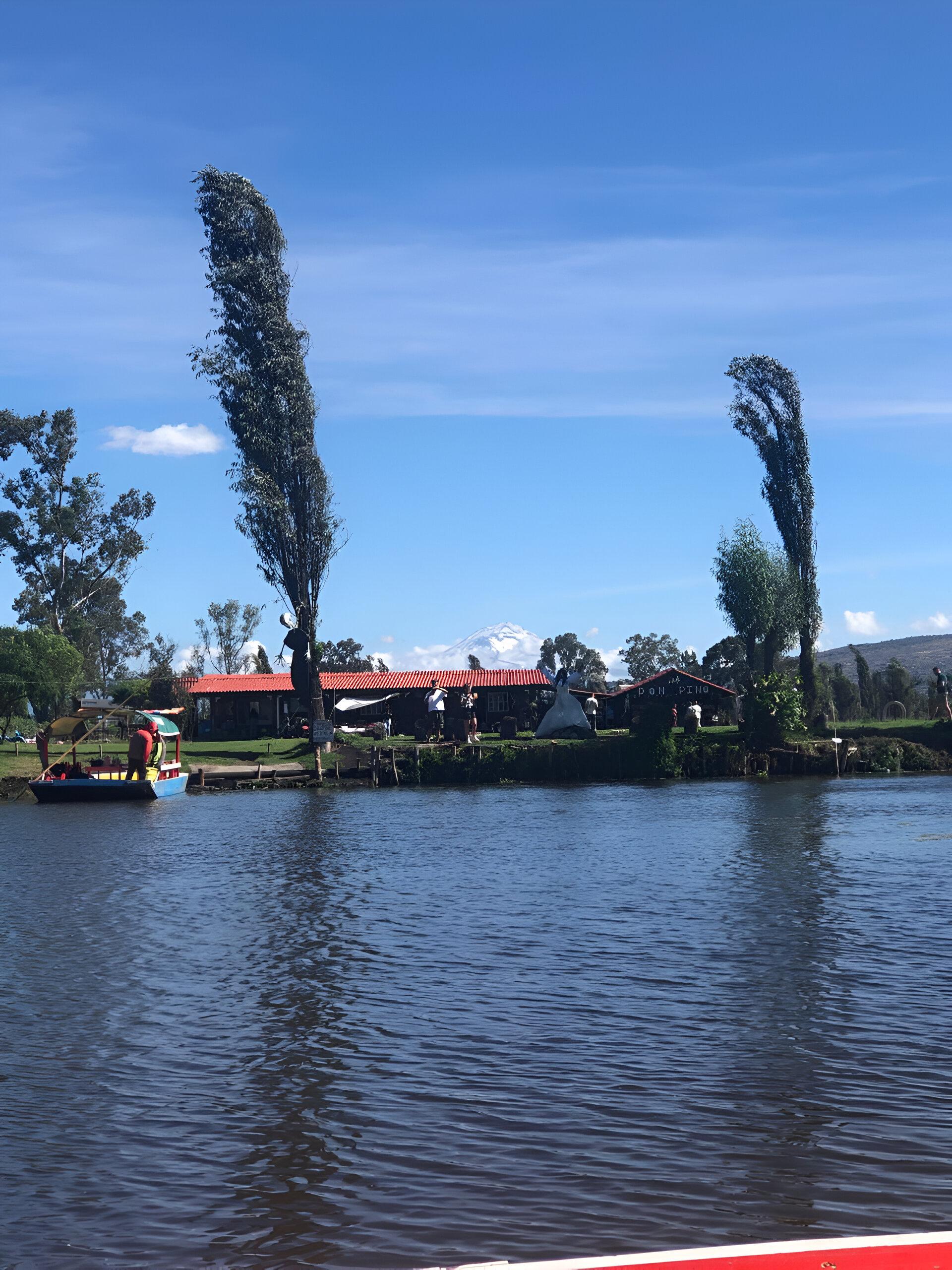 Xochimilco Ecological Boat Escape