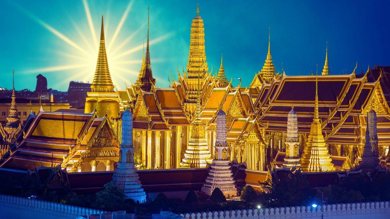 Private Bangkok Highlights: Grand Palace, Wat Pho & Wat Arun