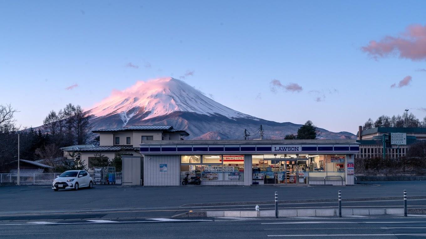 Tokyo Day Trip: Mt. Fuji, Chureito Pagoda & Oshino Hakkai