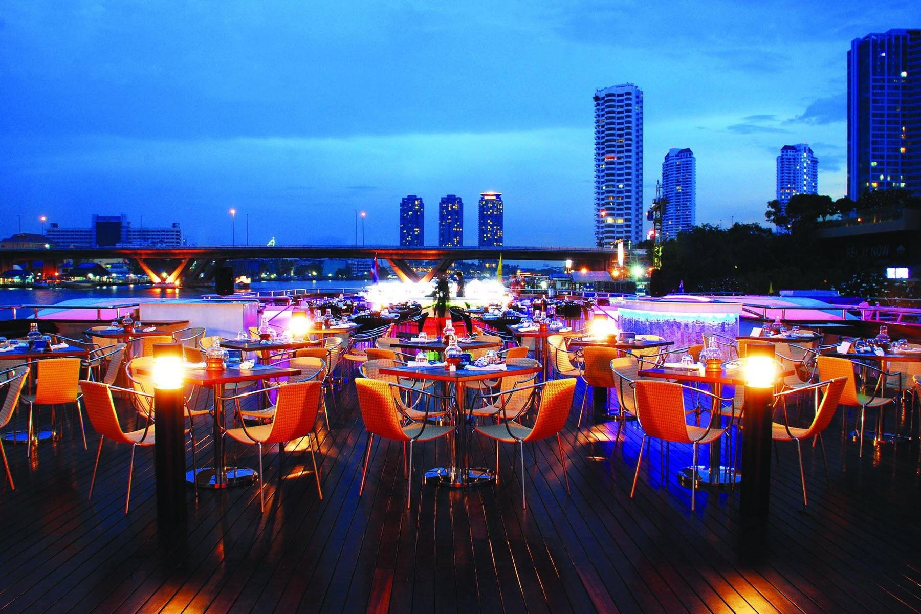 Wonderful Pearl Luxury Dinner Cruise on the Chao Phraya