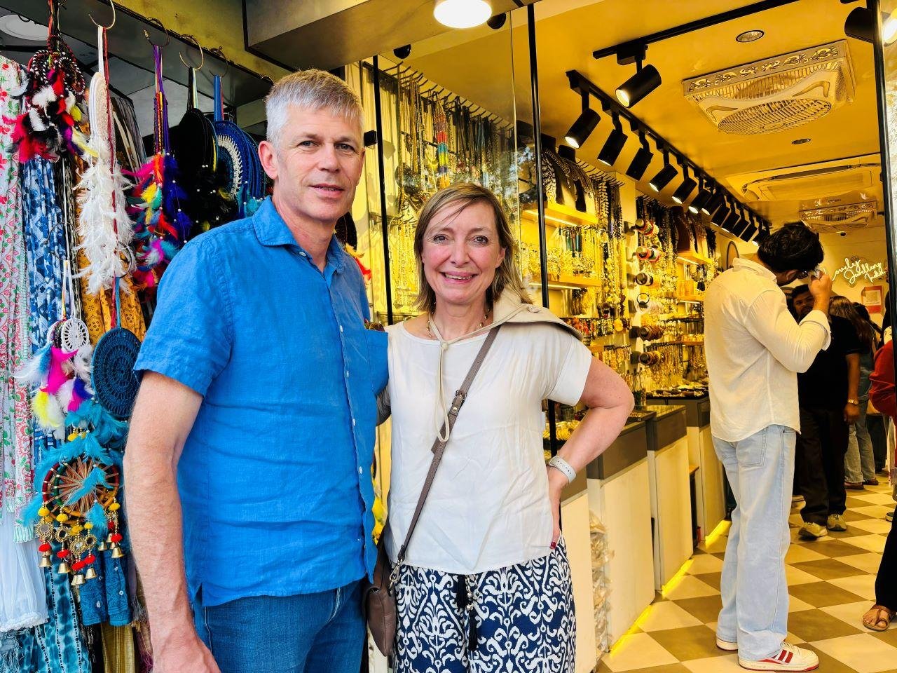 Delhi: Guided Shopping Tour Experience with Female Expert - 2026 (Verified Reviews)